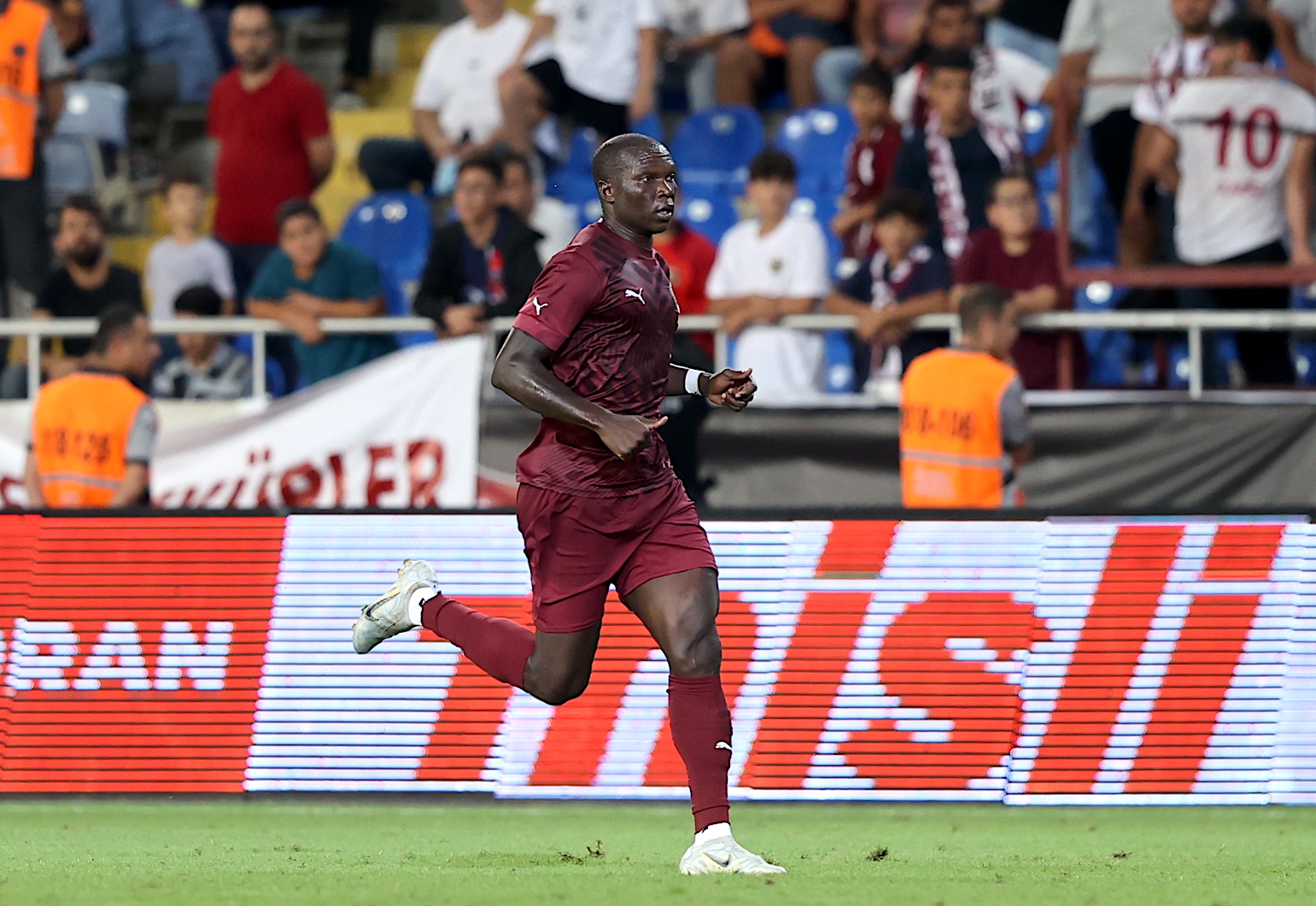 Sao Paulo, Aboubakar'dan vazgeçti