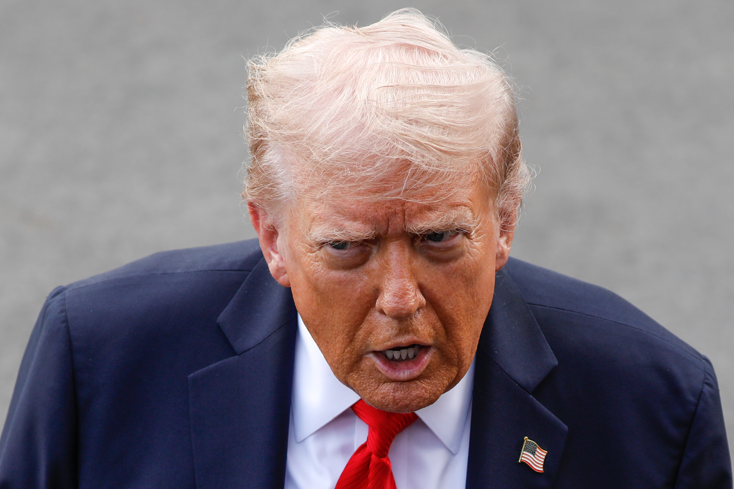 Trump, beyzbol maçında yuhalandı