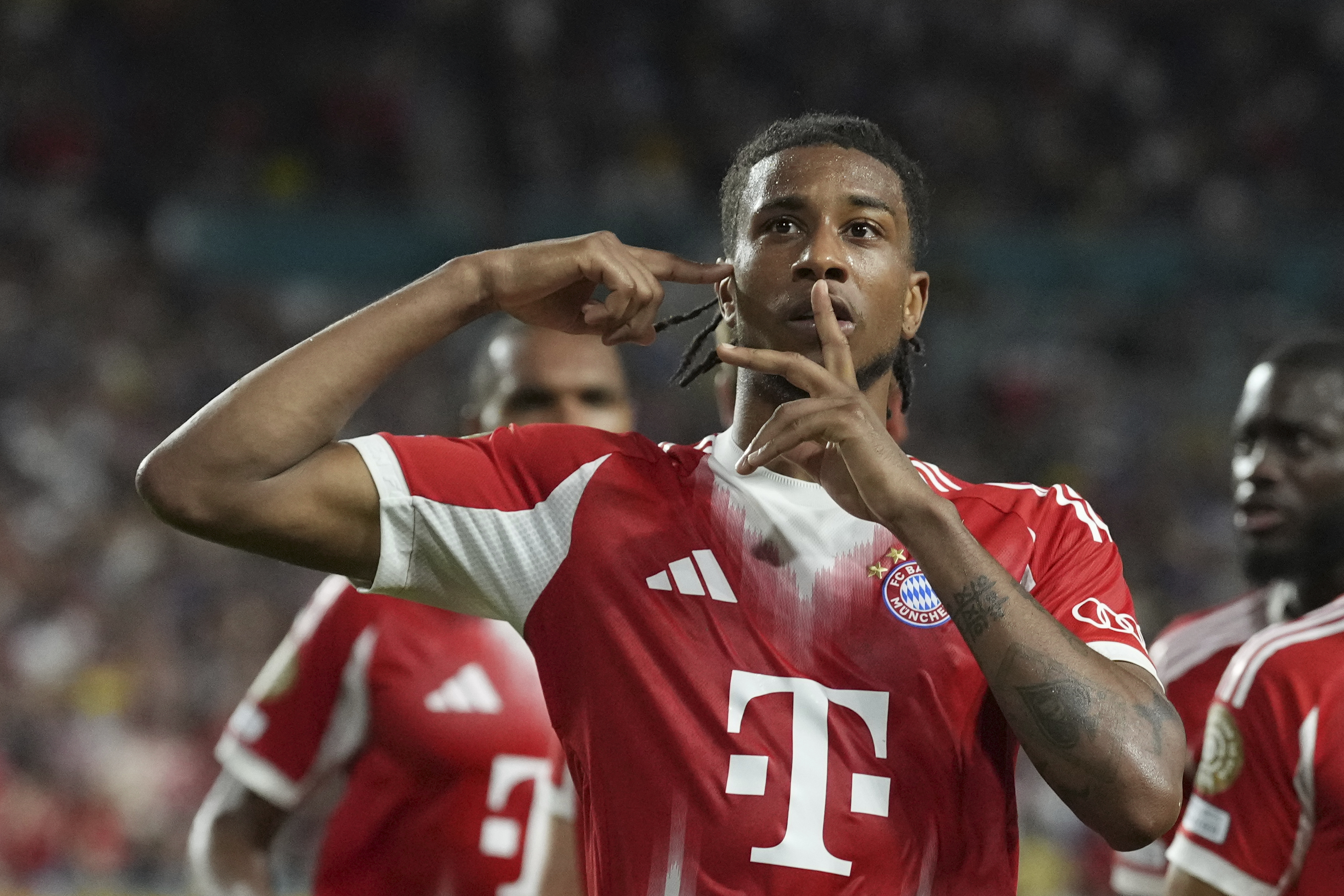 Bayern Münih, Olise için servet istiyor