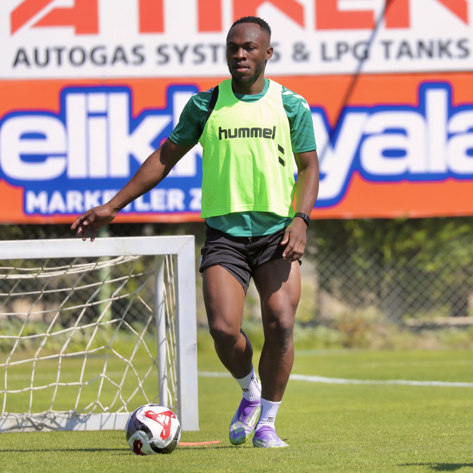 TÜMOSAN Konyaspor se pripravlja na tekmo z Galatasarayem