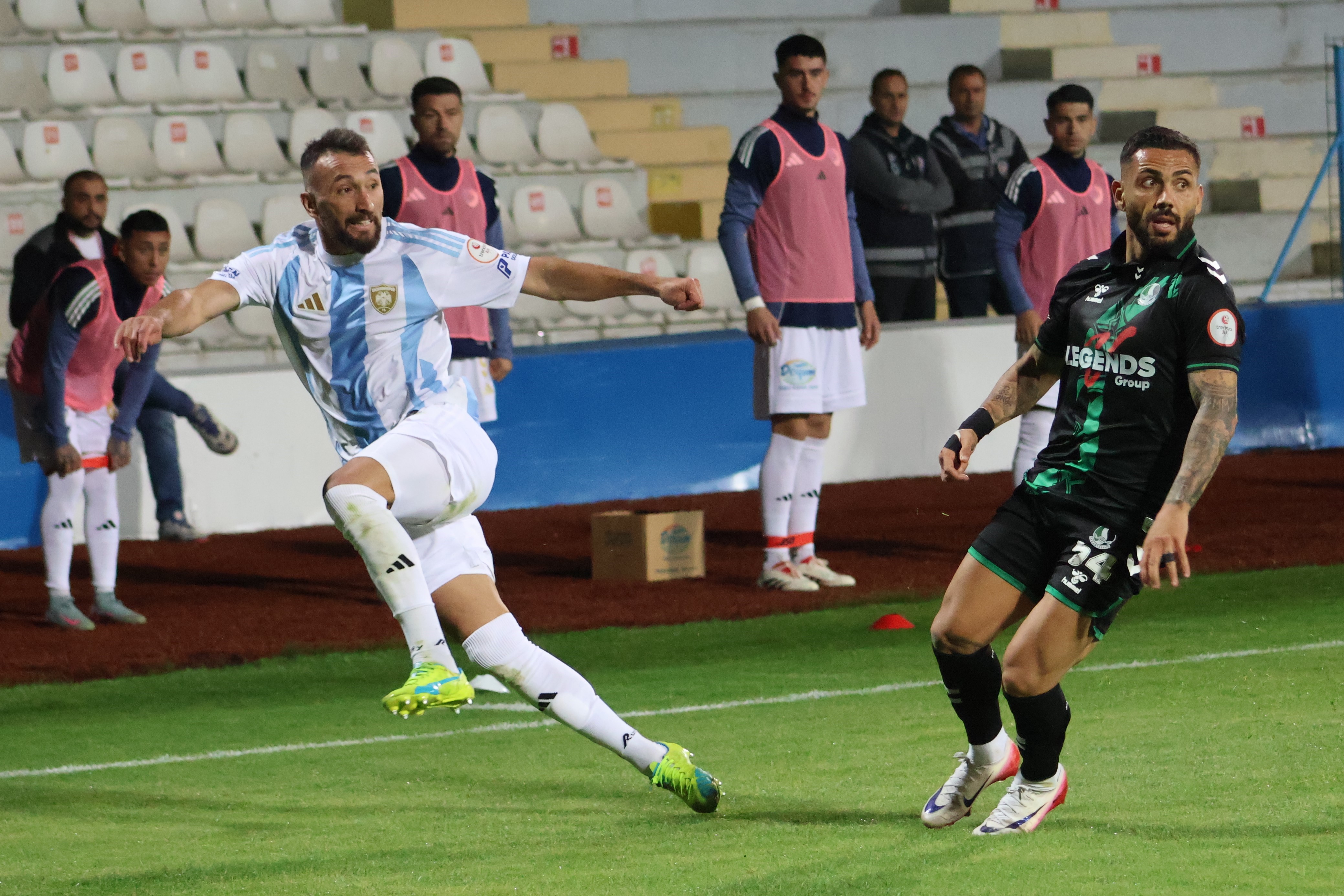 Erzurumspor ile Sakaryaspor yenişemedi