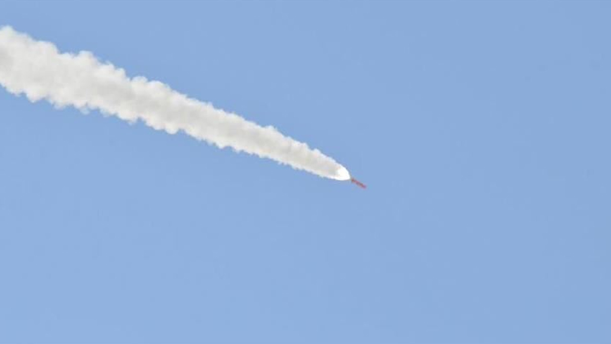 Tel Aviv'de Yemen füzeleri: Husilerin misillemesi İsrail'i alarma geçirdi
