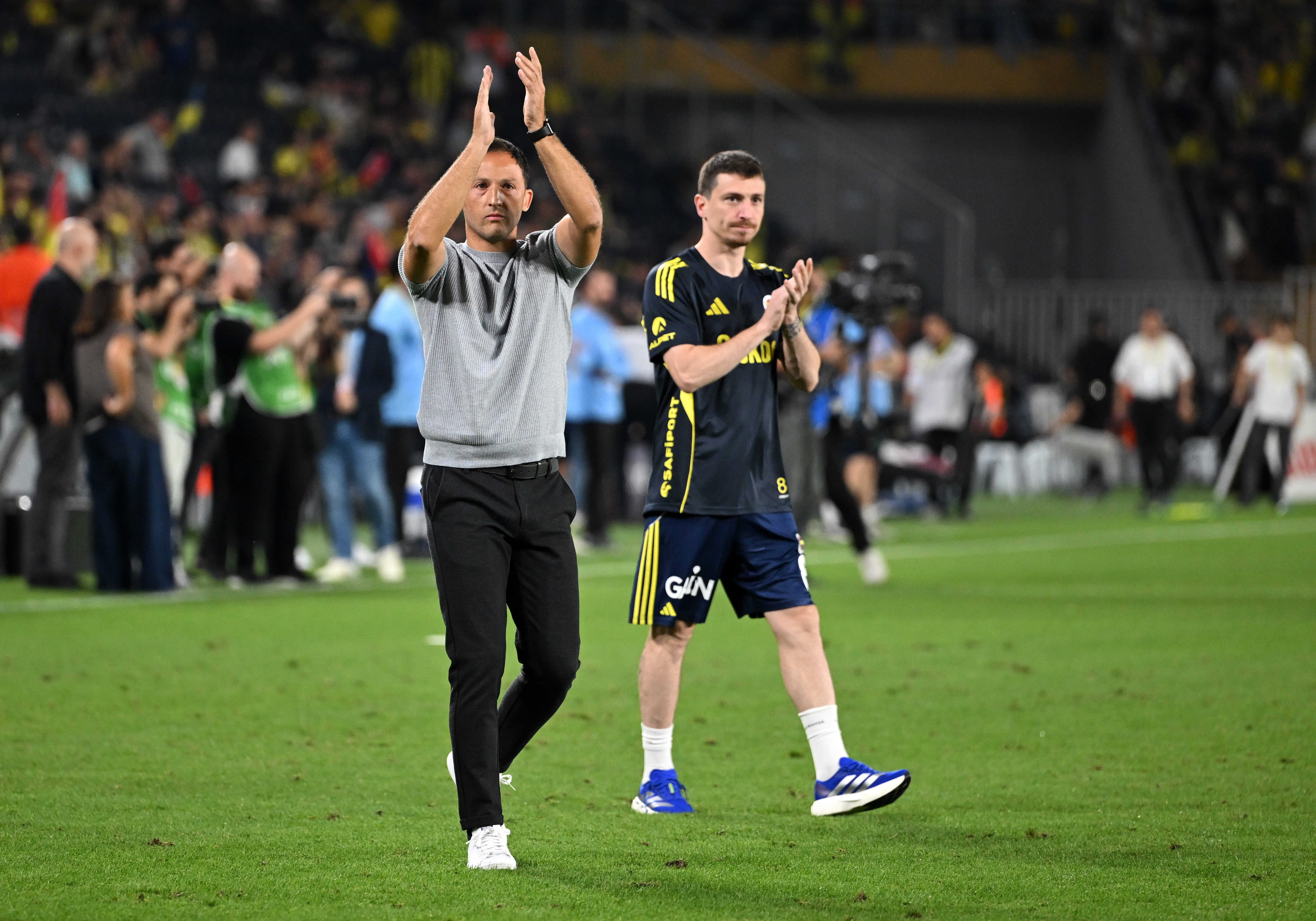 Fenerbahçe'de 2'si zorunlu 3 değişiklik