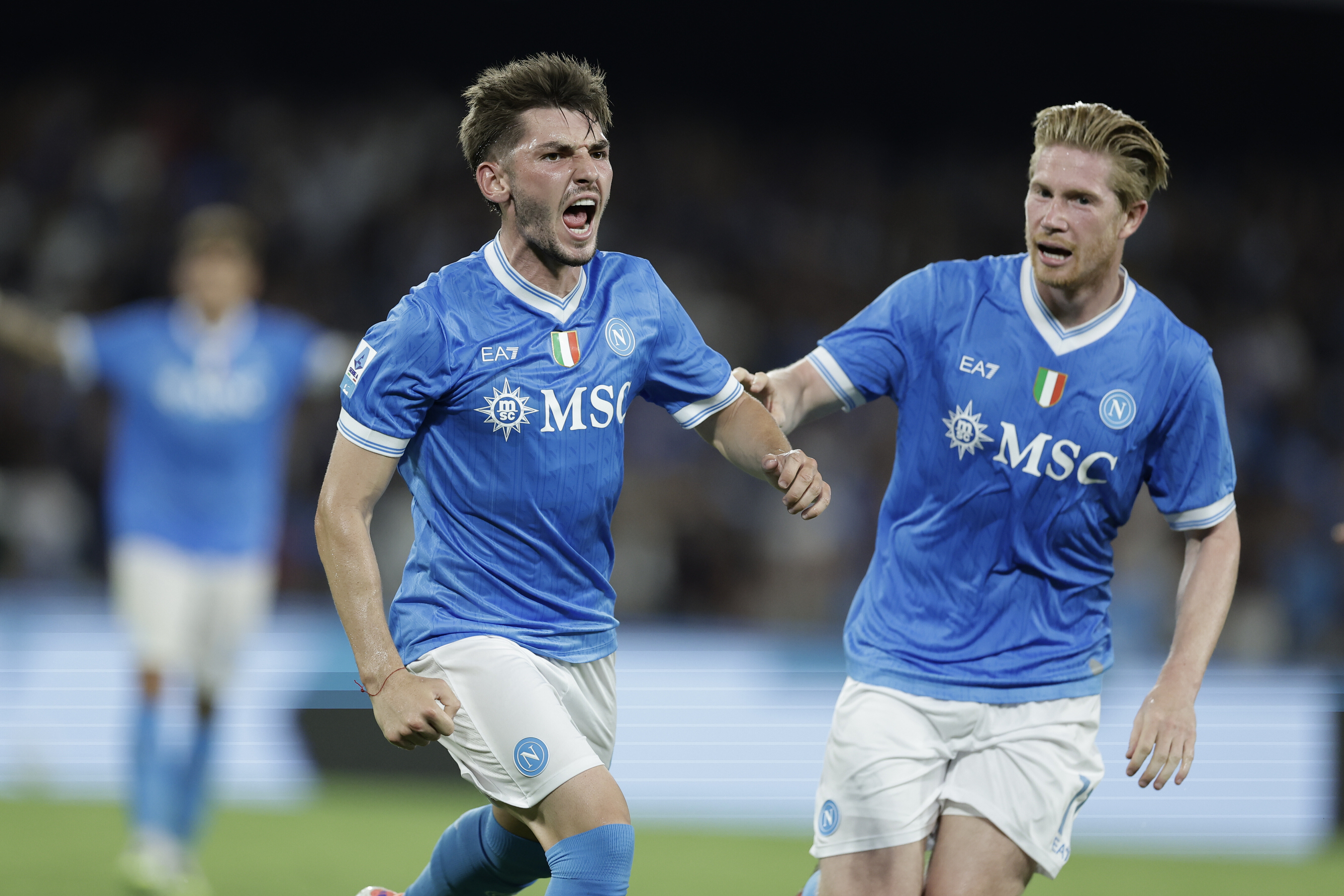5 gollü maçı Napoli kazandı