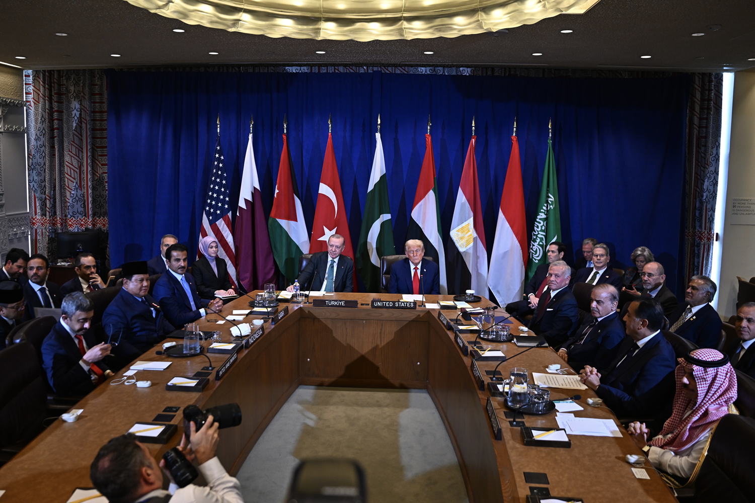 BM'de Gazze zirvesi sona erdi! Cumhurbaşkanı Erdoğan ve Trump yan yana yer aldı