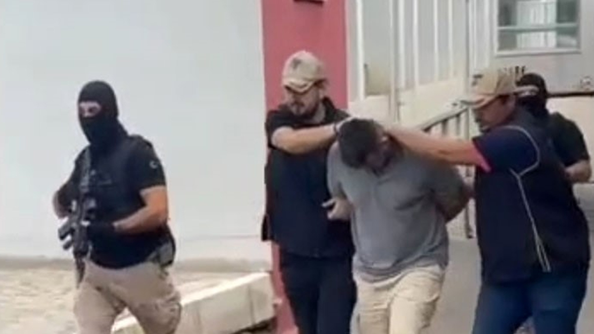 V Adani aretirali izročenega člana FETÖ, obsojenega na zaporno kazen