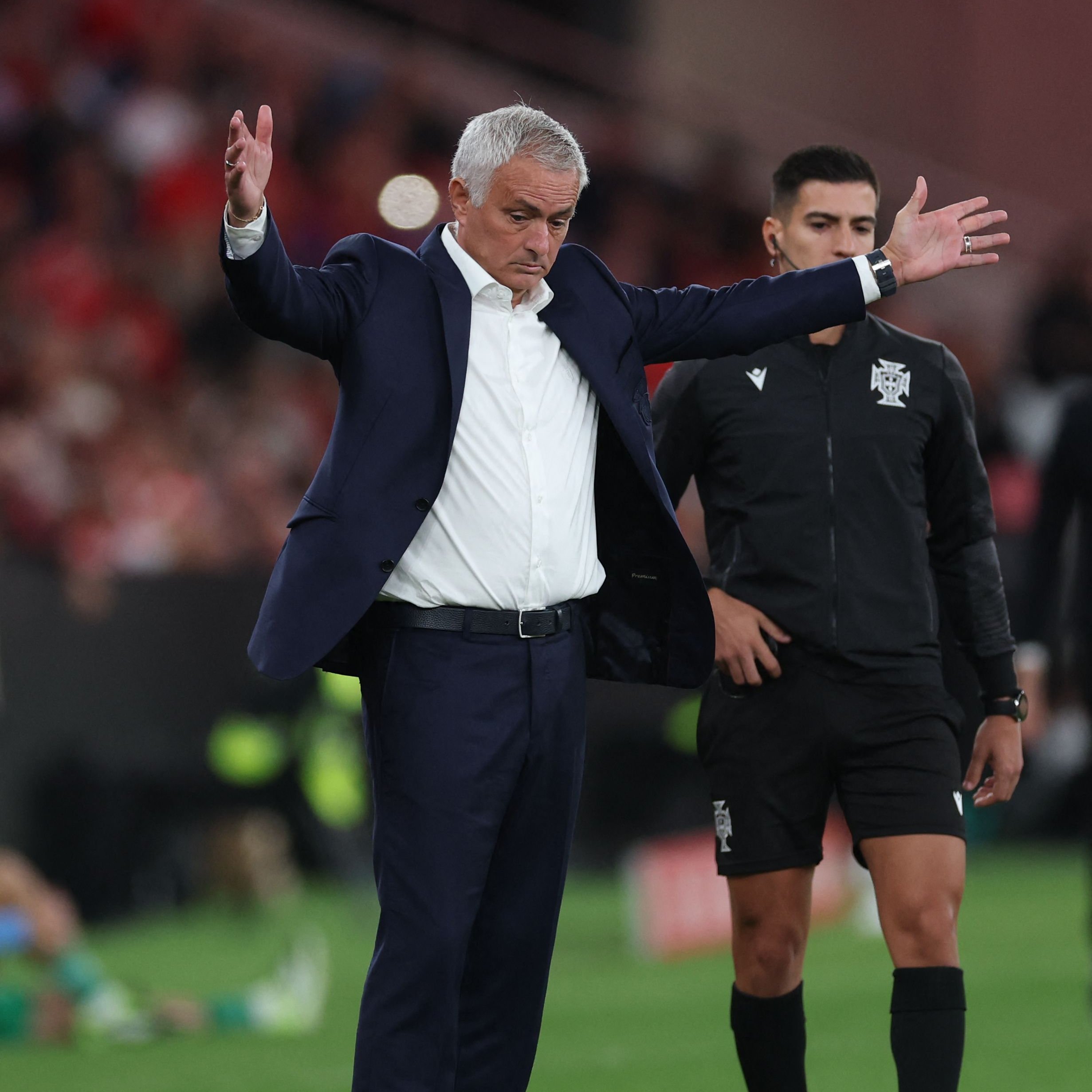 Mourinho se je vrnil v Benfico in sprožil različne odzive