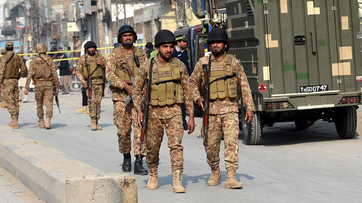 Pakistan'da 13 militan etkisiz hale getirildi
