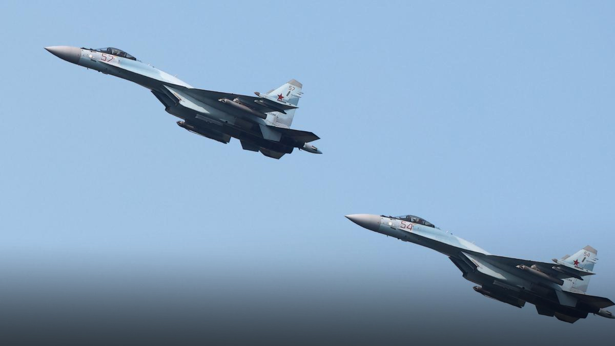 Alaska hava sahasında gerilim: ABD 4 Rus jeti için alarma geçti