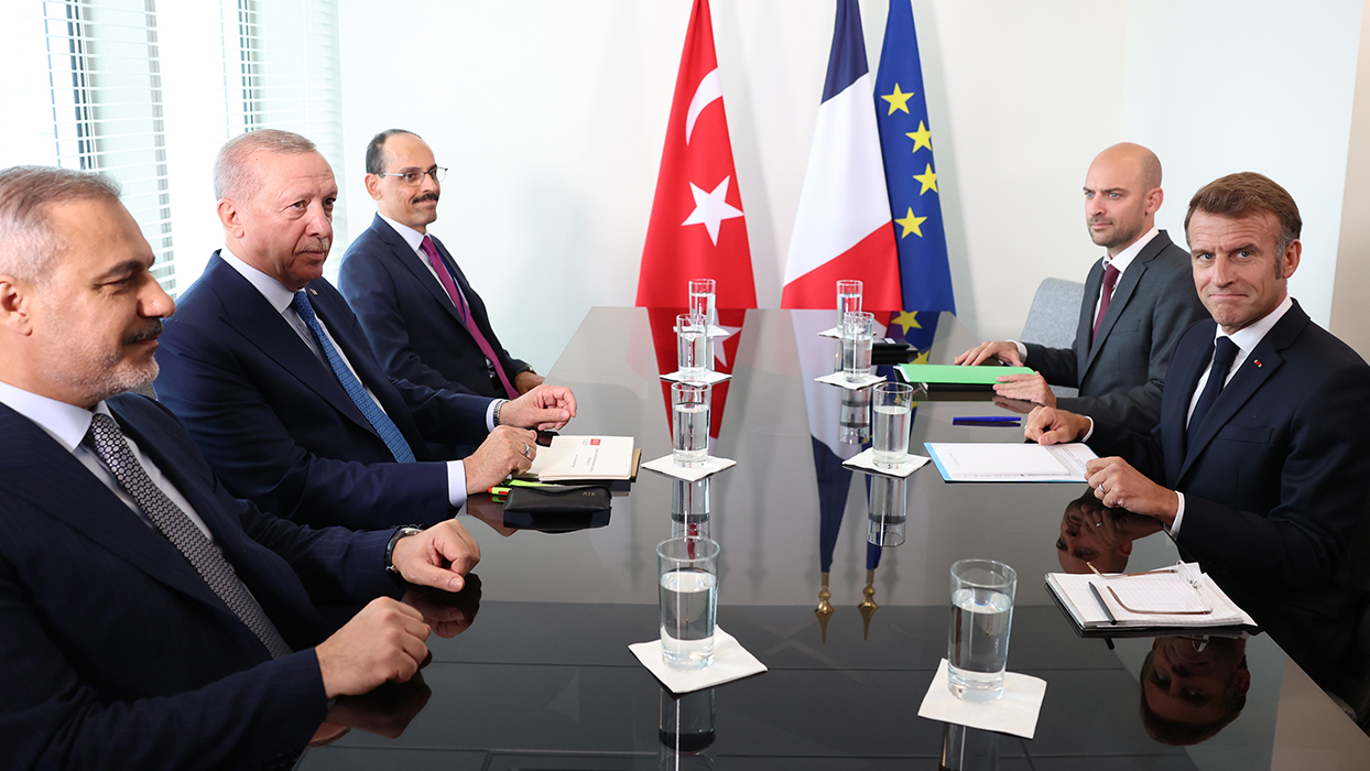 Albanski predsednik Begaj se je srečal s francoskim predsednikom Macronom, turški predsednik Erdoğan pa prav tako