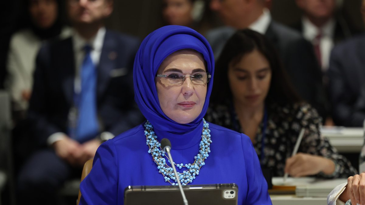 Emine Erdoğan: Her çocuk, eşit yaşama umuduna sahip olmalı