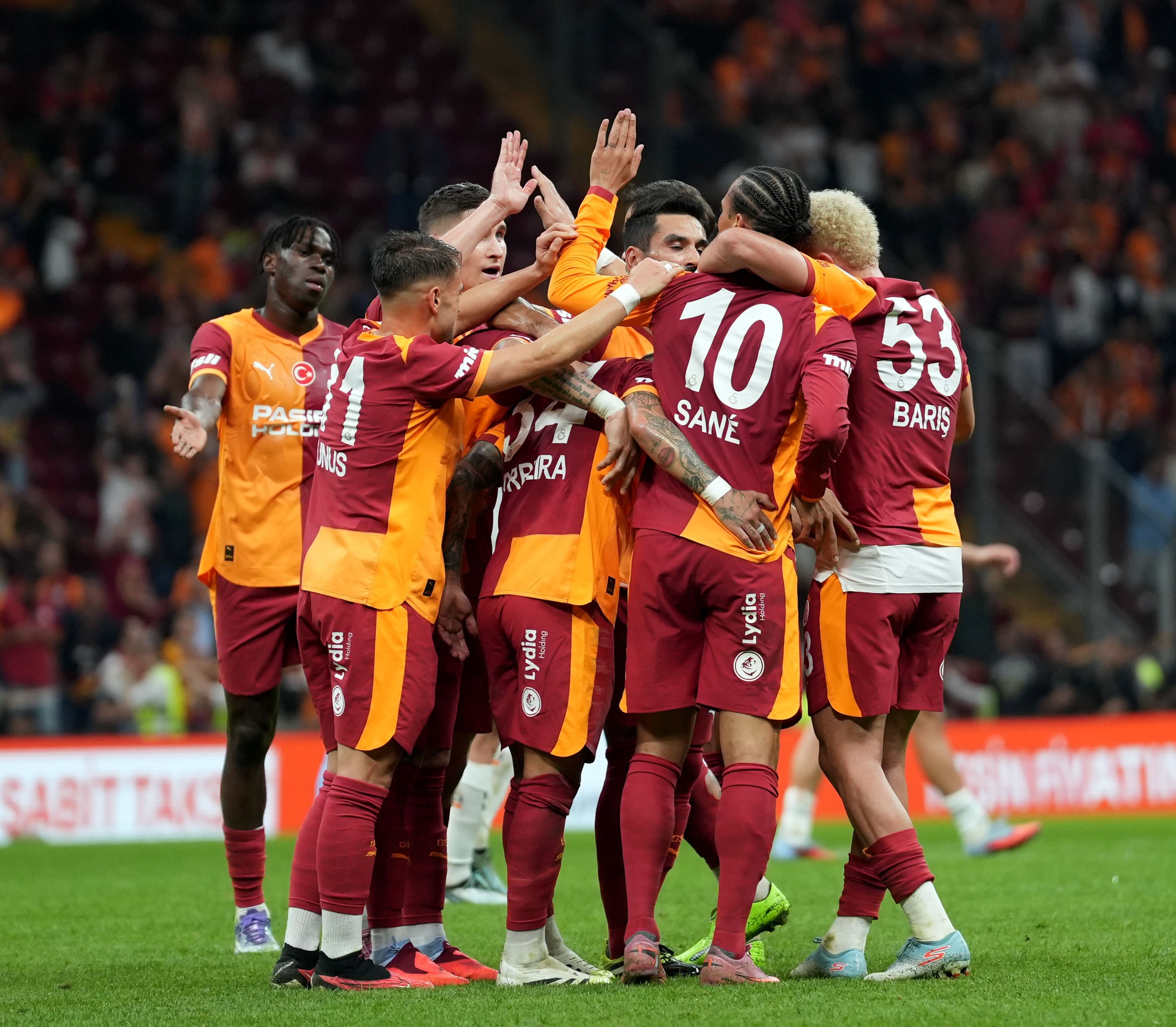 Galatasaray rekor peşinde