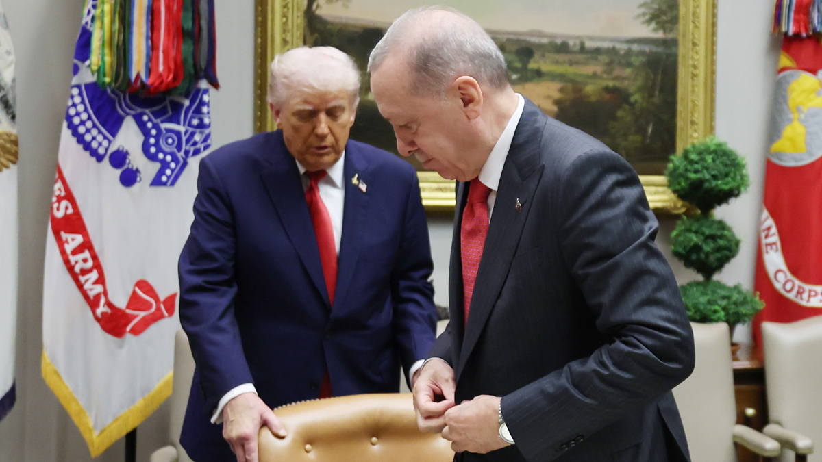 Trump'tan Cumhurbaşkanı Erdoğan'a sandalye jesti