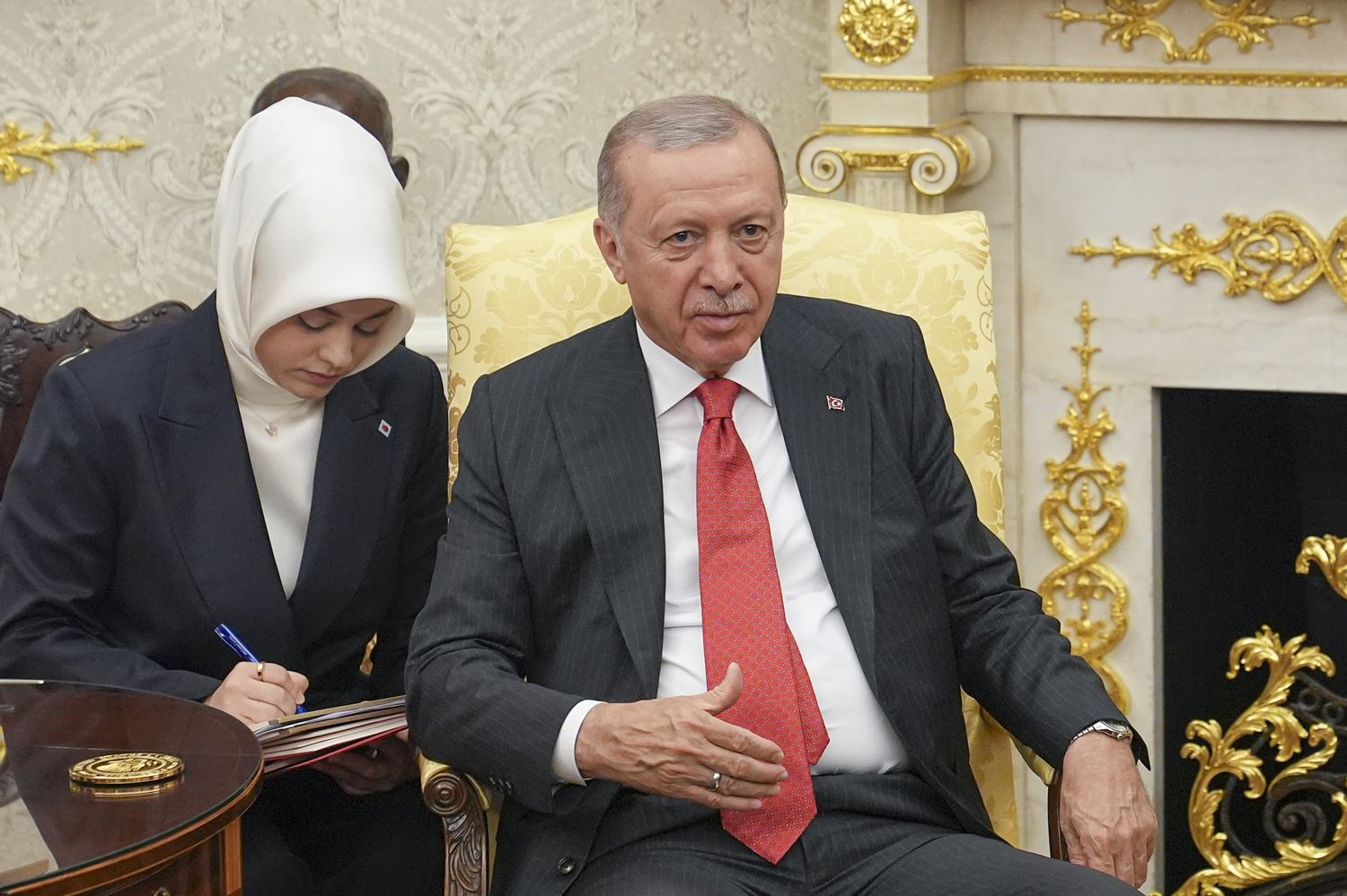 Cumhurbaşkanı Erdoğan yurda döndü