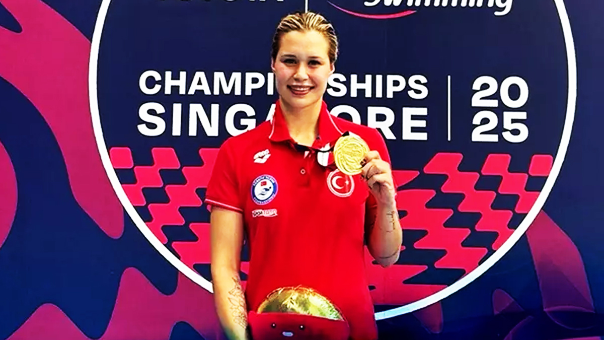 Plavalka Defne Kurt osvojila že peto zlato medaljo na svetovnih prvenstvih