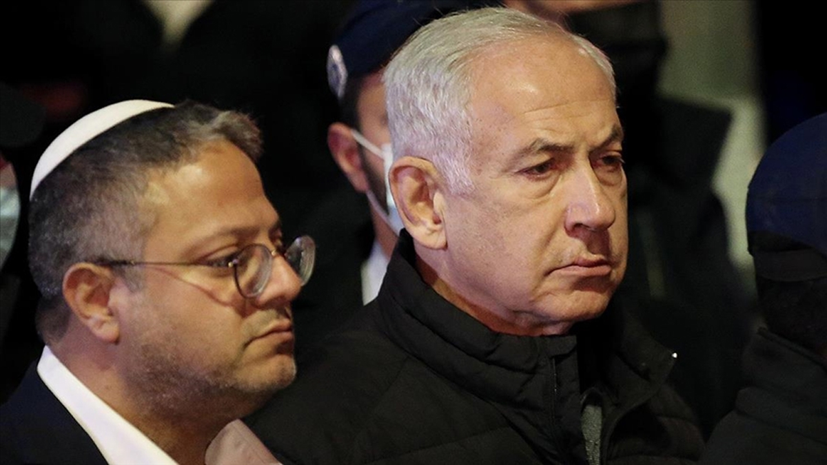 Katiller arasında kavga: Netanyahu buna yetkin yok