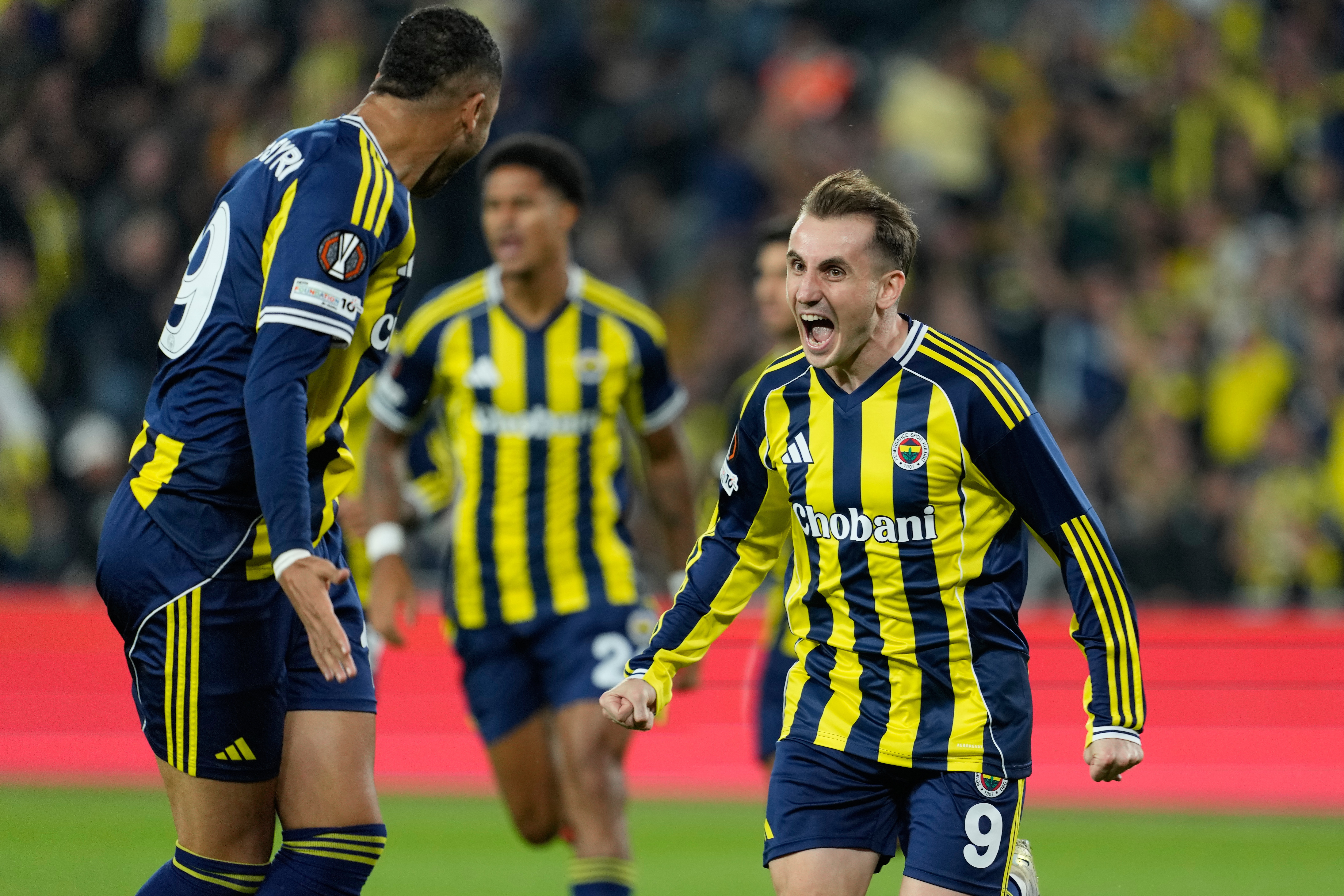 Fenerbahçe formasıyla ilk gol! Kerem Aktürkoğlu hesabı açtı