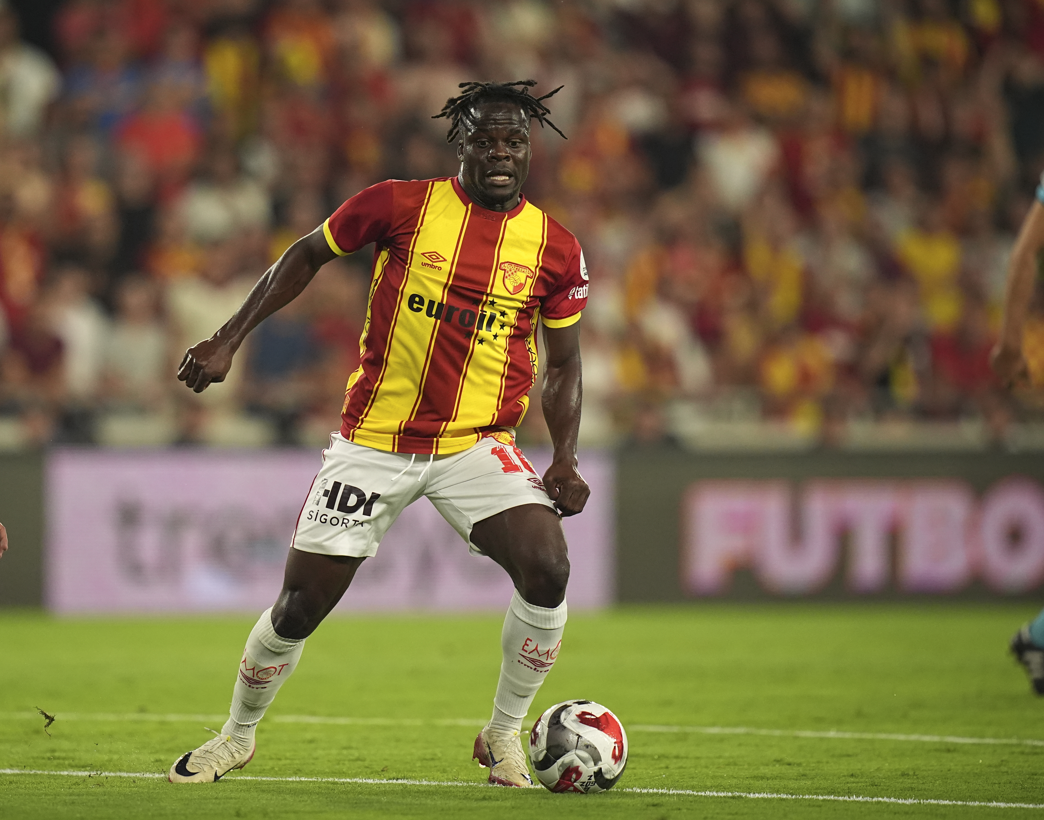 Göztepe'de Junior Olaitan'ın durumu belirsiz