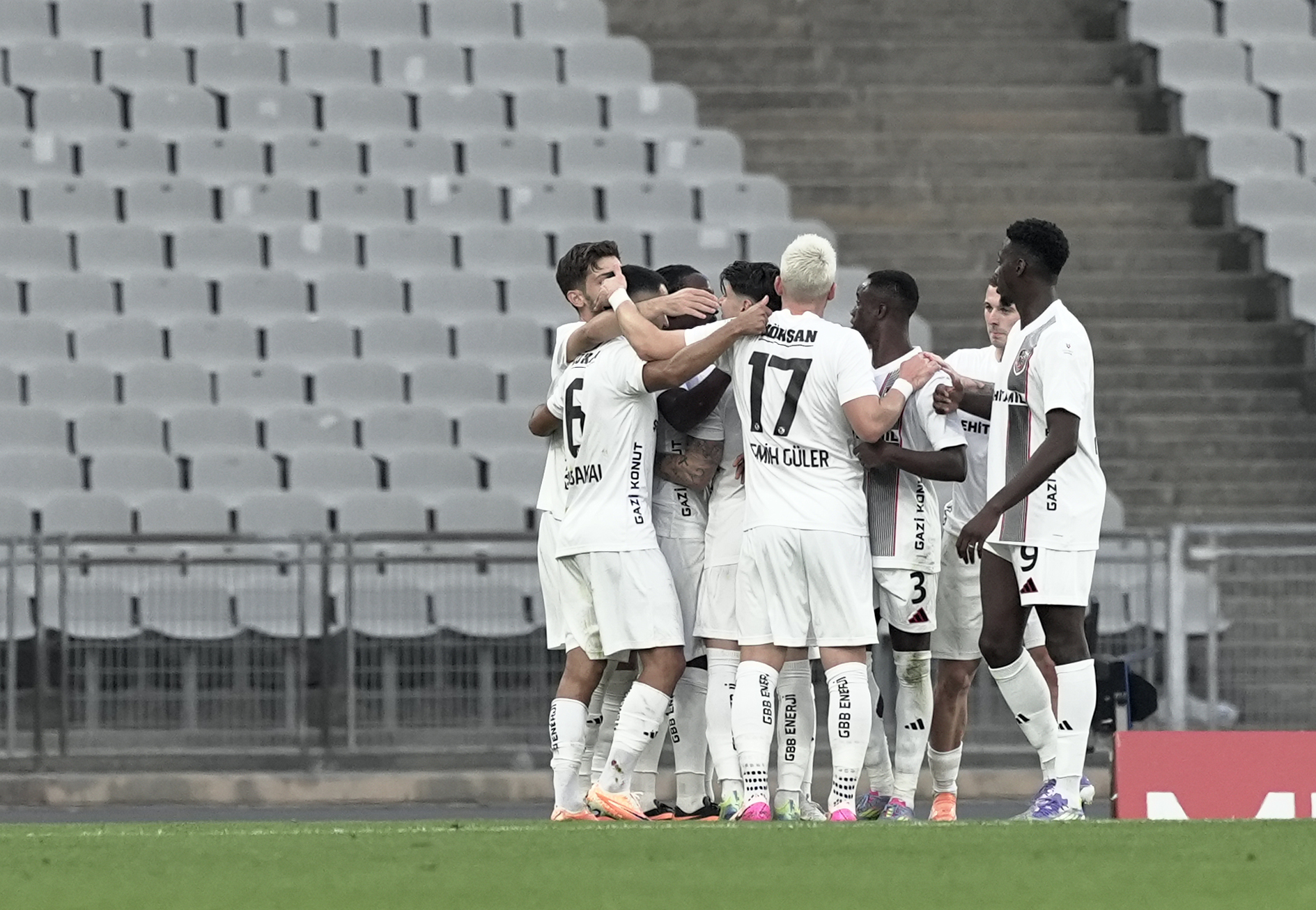 Gaziantep FK, İstanbul'dan 3 puanla dönüyor