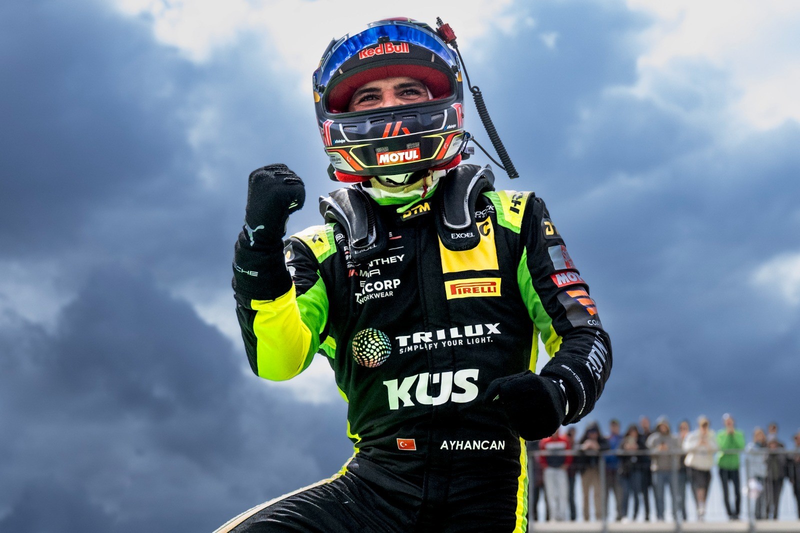 Tarihi zafer! Ayhancan Güven DTM şampiyonu