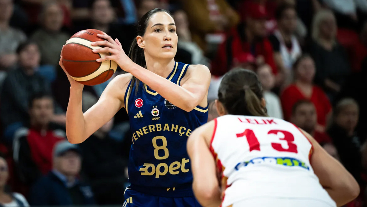 Fenerbahçe Opet farklı galibiyetle başladı