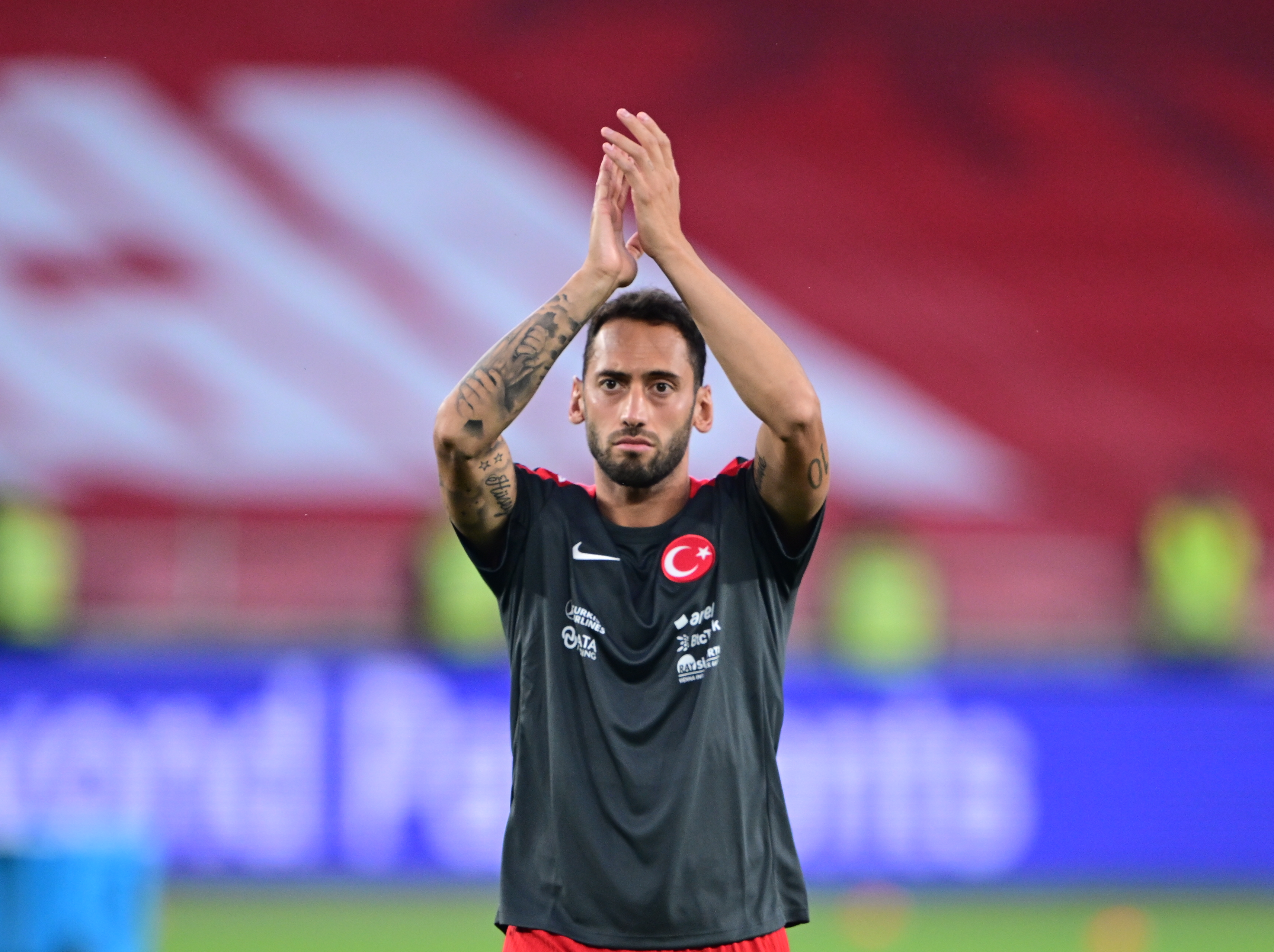 Hakan Çalhanoğlu, milli forma ile "dalya" diyecek