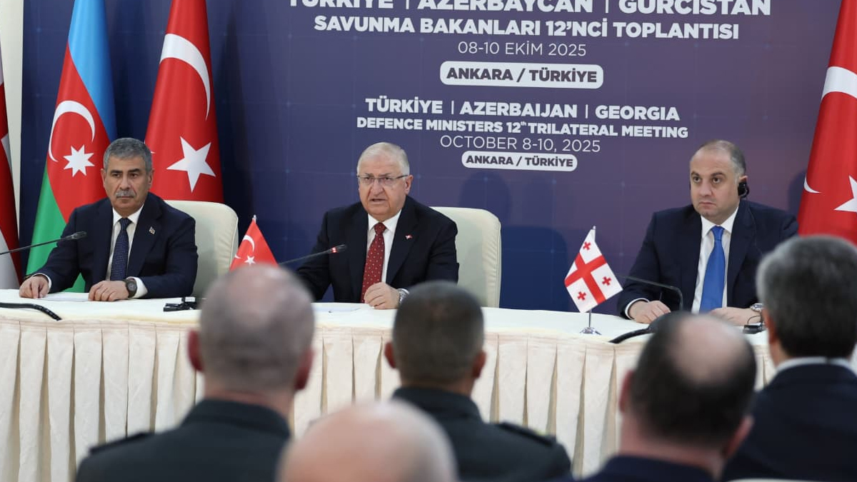 Türkiye, Azerbaycan ve Gürcistan'dan kritik adım! Bakan Güler: Kafkasya'nın istikrarına katkılar sağlamakta