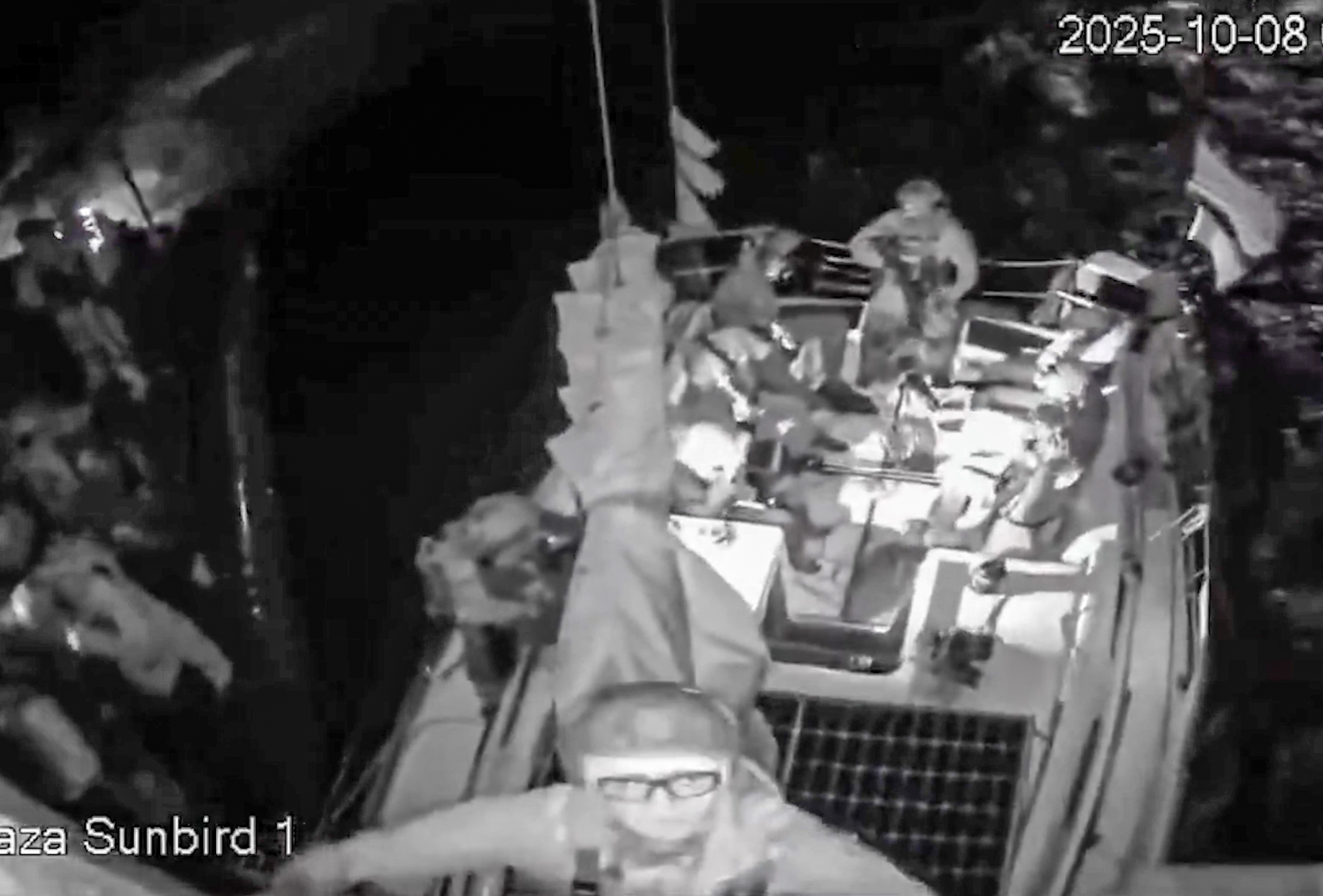 Turški aktivisti, pridržani v Izraelu, so se vrnili s THY letalom