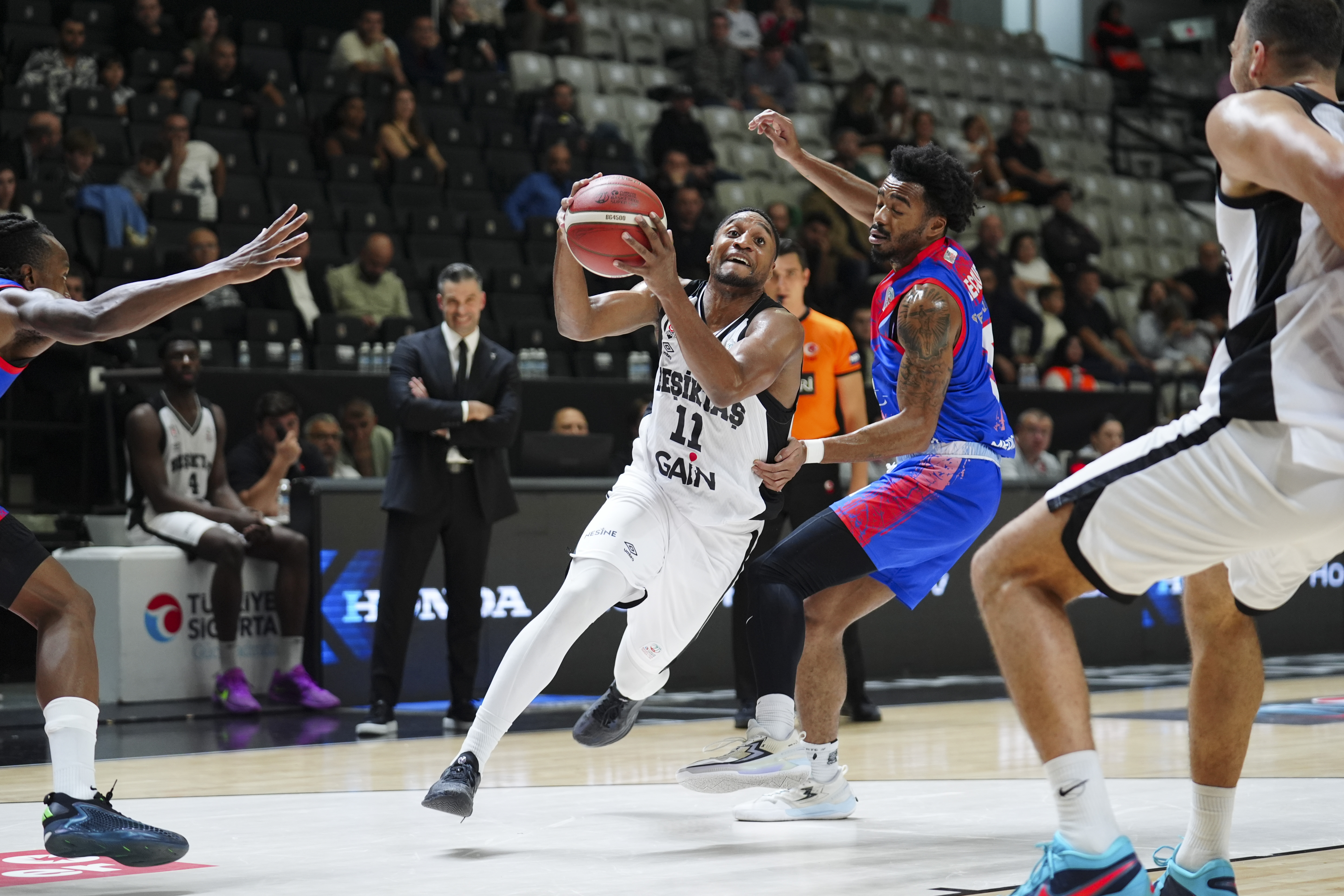 Beşiktaş seriye bağladı
