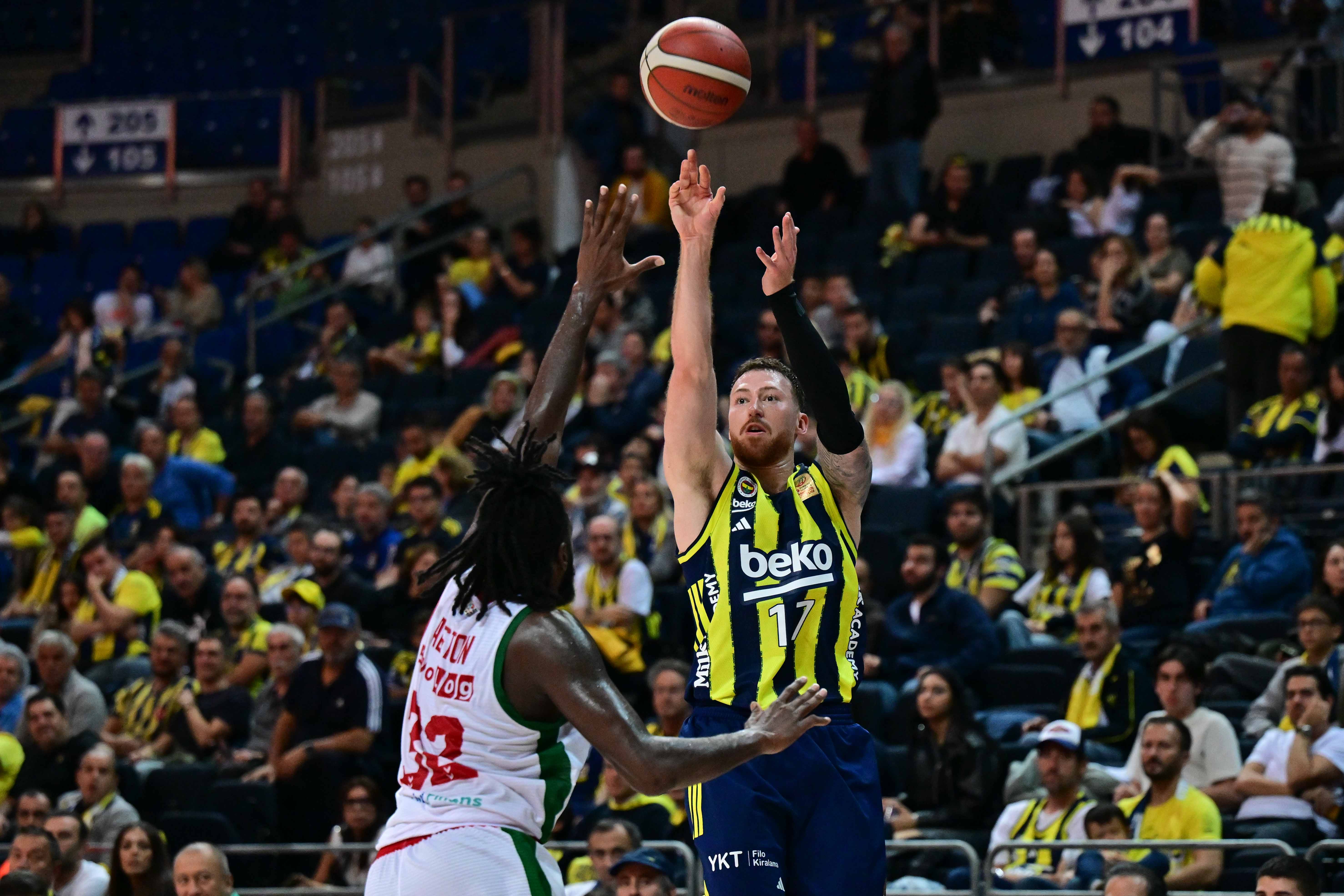 Fenerbahçe Beko evinde hata yapmadı