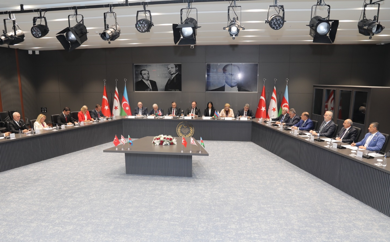 V Lefkoši potekalo srečanje prijateljskih skupin Turčije, Azerbajdžana in Severnega Cipra