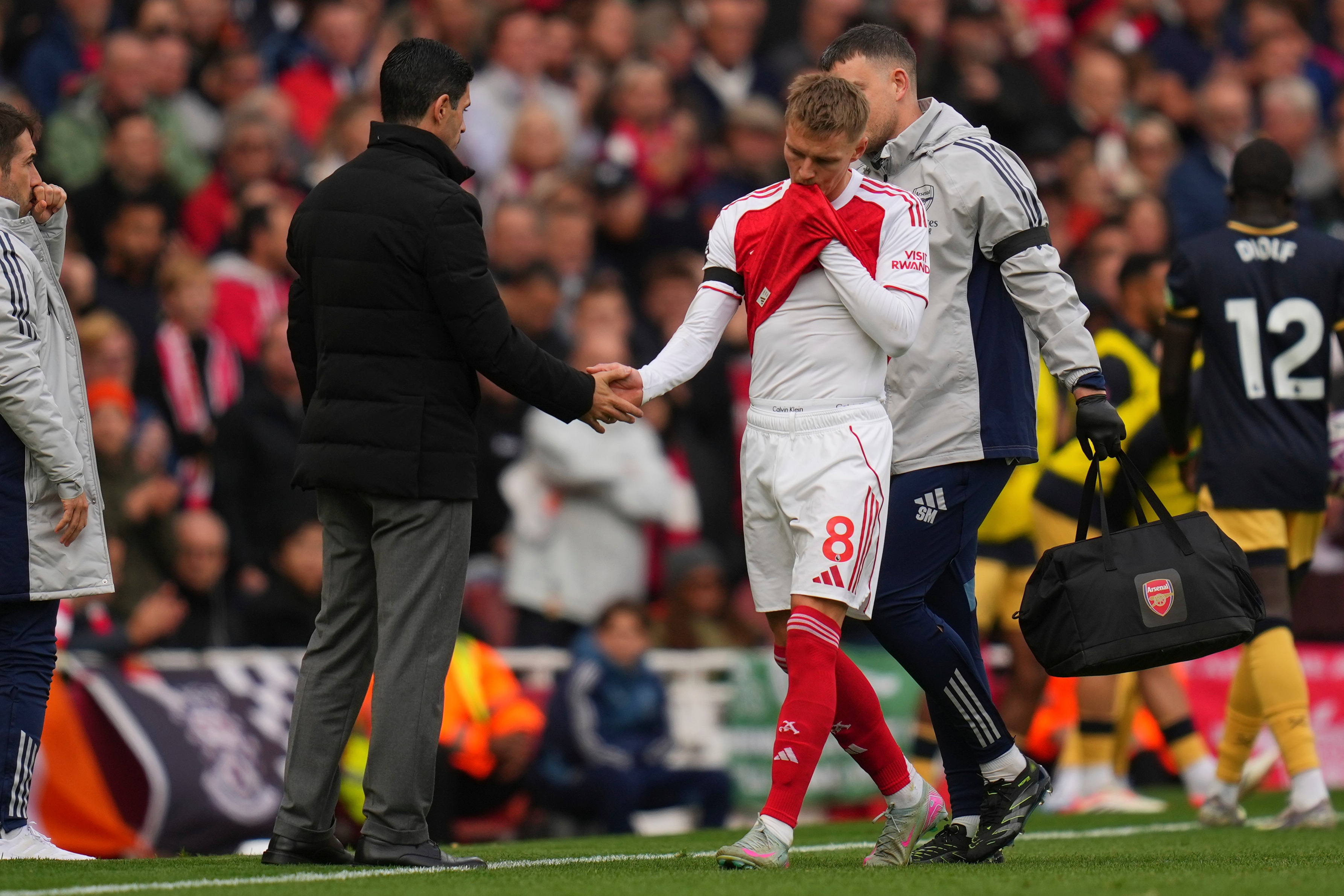 Arsenal'de Martin Odegaard'ın durumu belli oldu