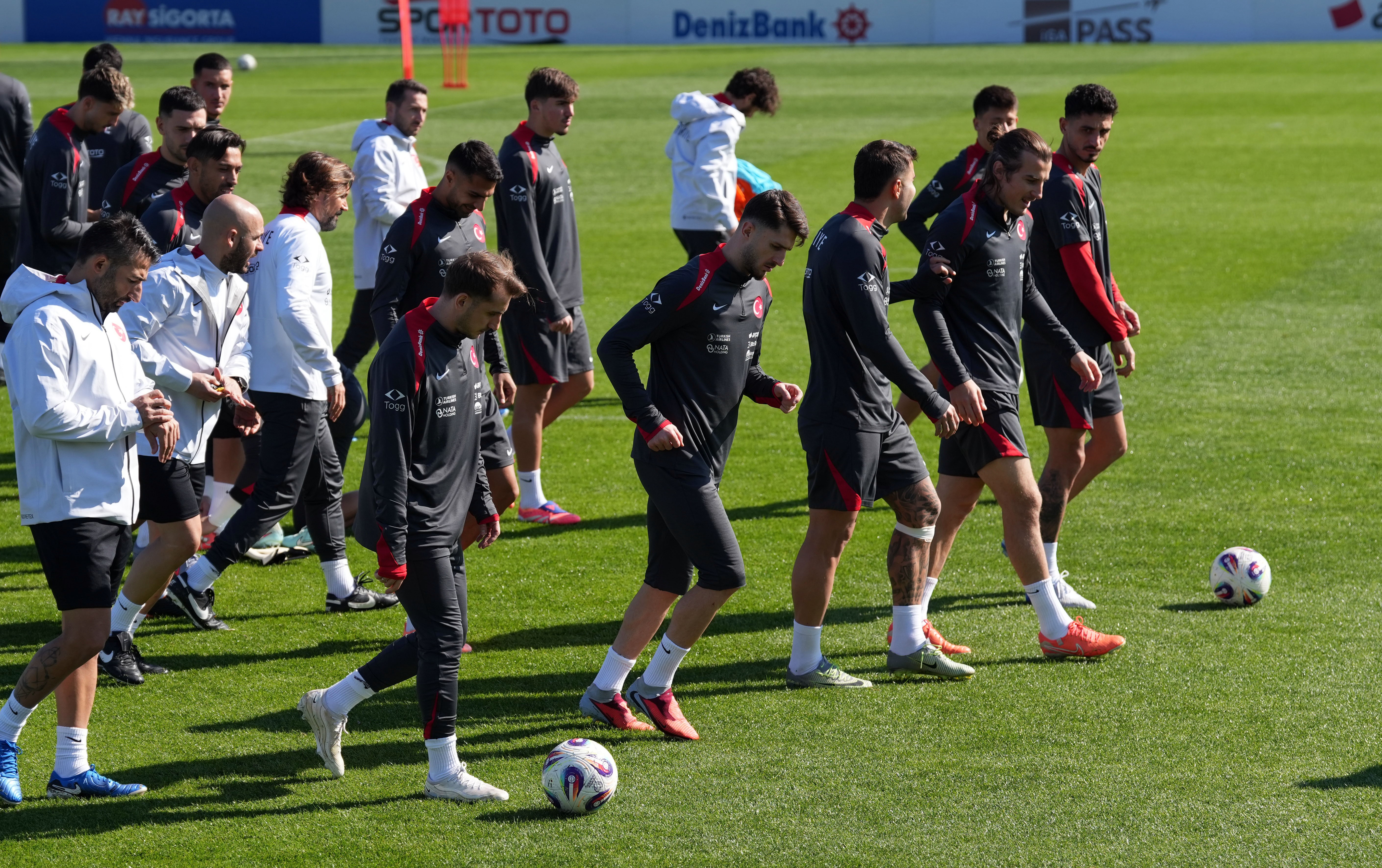 Milliler, Gürcistan maçı hazırlıklarına başladı