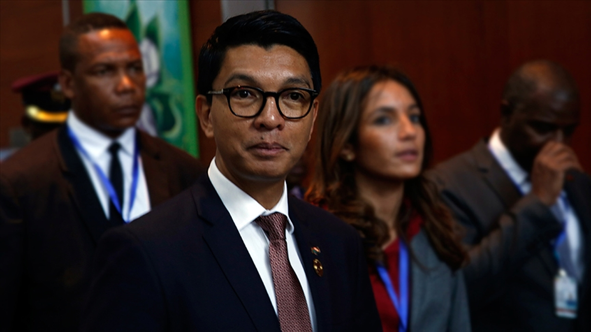 Rajoelina ulusa seslendi!