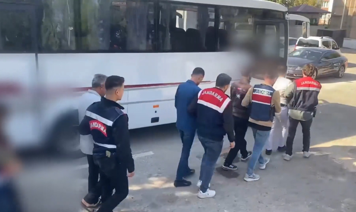 V Turčiji aretirali 61 osumljencev zaradi spletnih goljufij