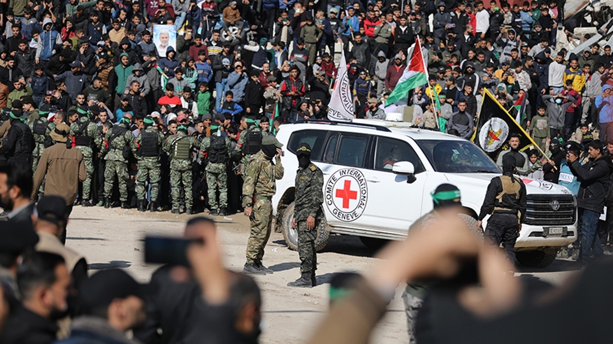 Hamas'tan insanlık dersi! İsrailli esirin babası: Oğluma ibadet izni verdiler