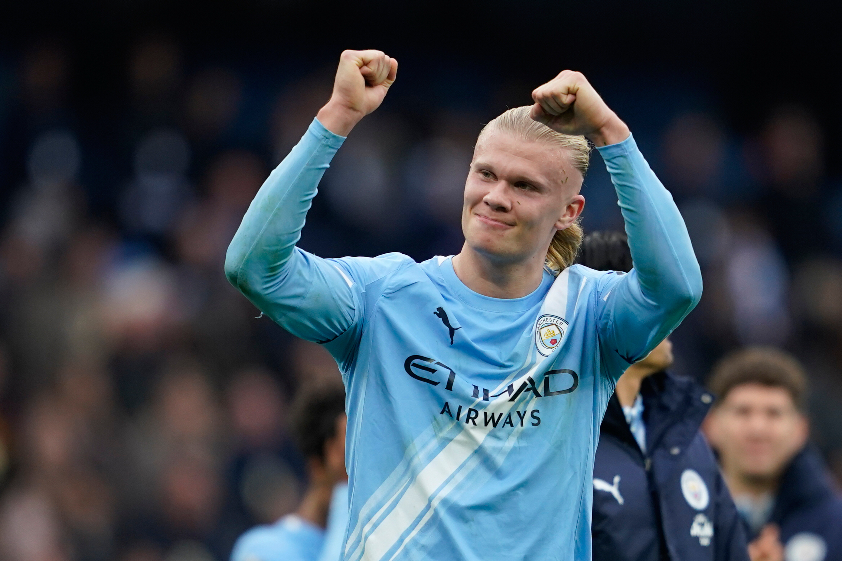Erling Haaland, Manchester City'i zafere taşıdı