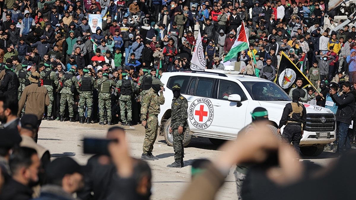Hamas: İsrailli iki esirin cesedi teslim edilecek
