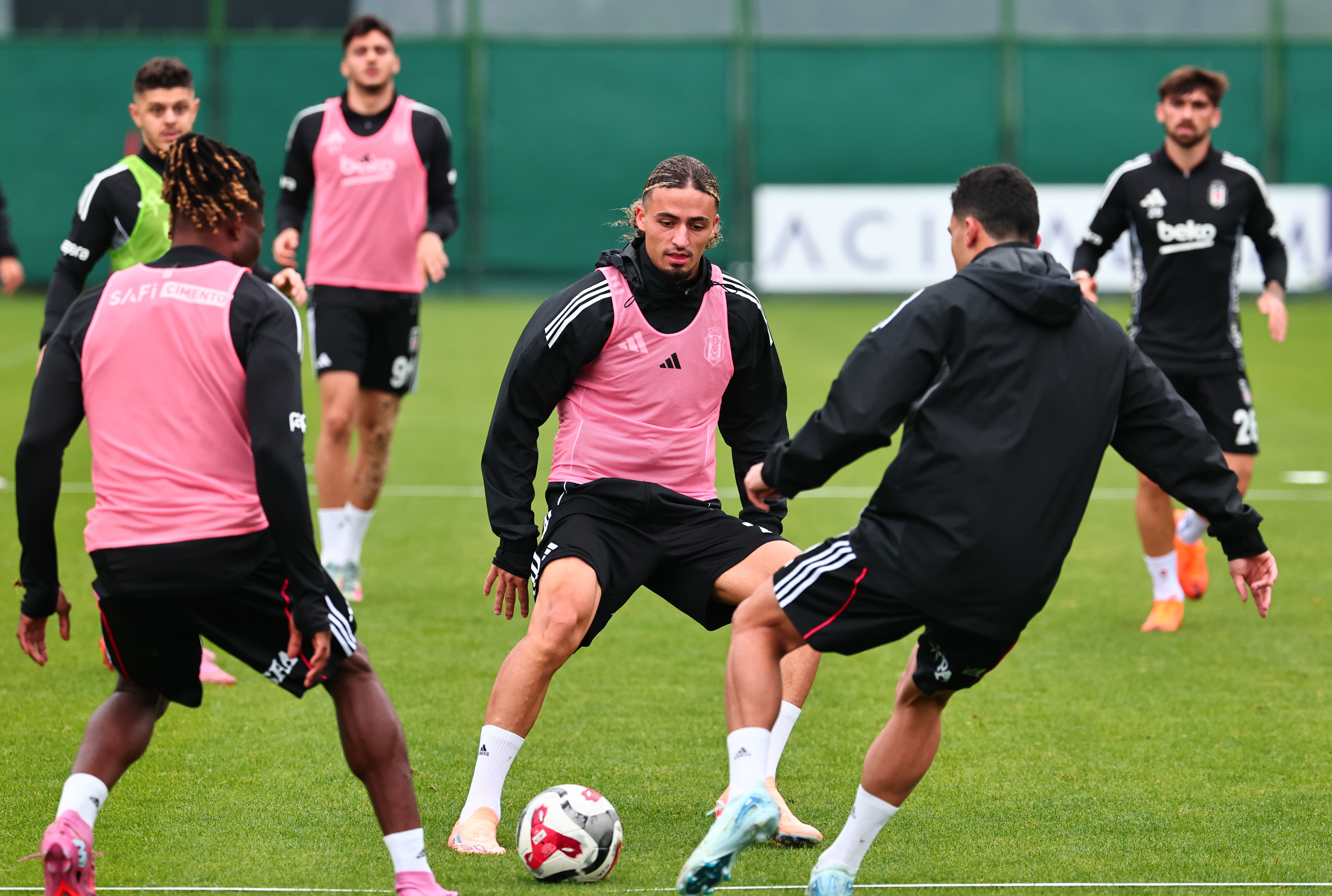 Beşiktaş Konyaspor mesaisine başladı