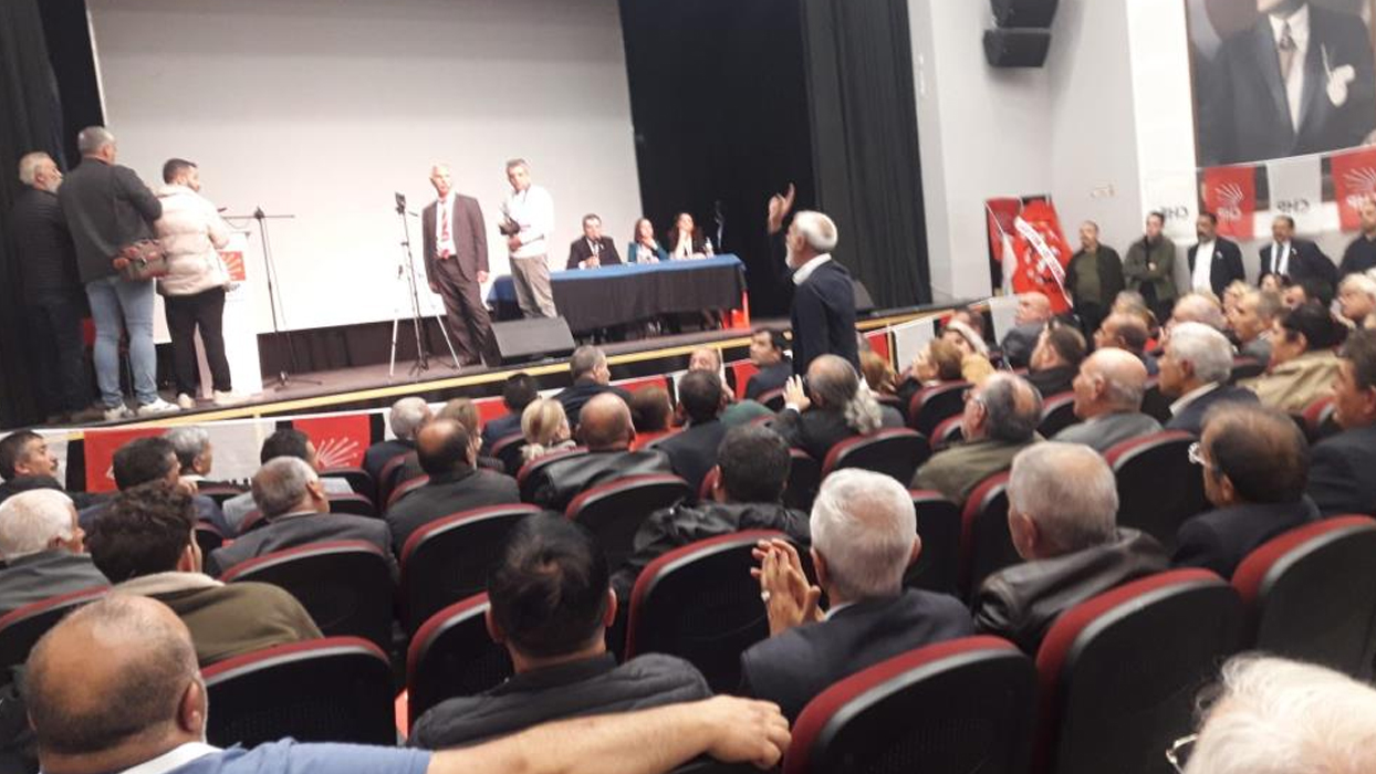 CHP Kars İl Kongresi'nde şaibe iddiası: Kendi çıkarlarına göre hareket ediyor