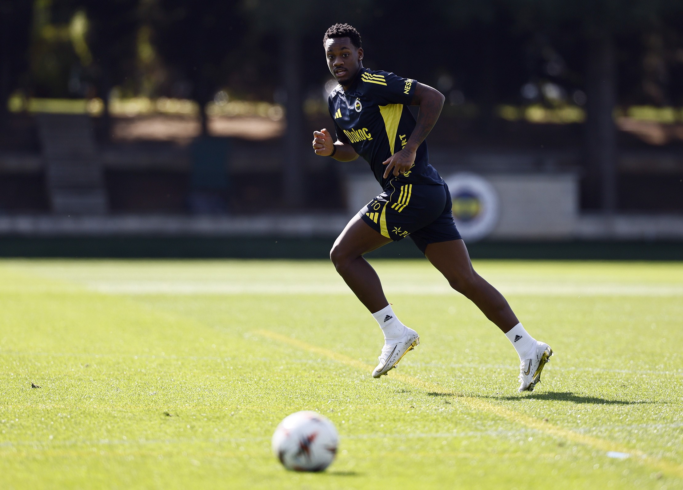 Fenerbahçe'den Jhon Duran açıklaması