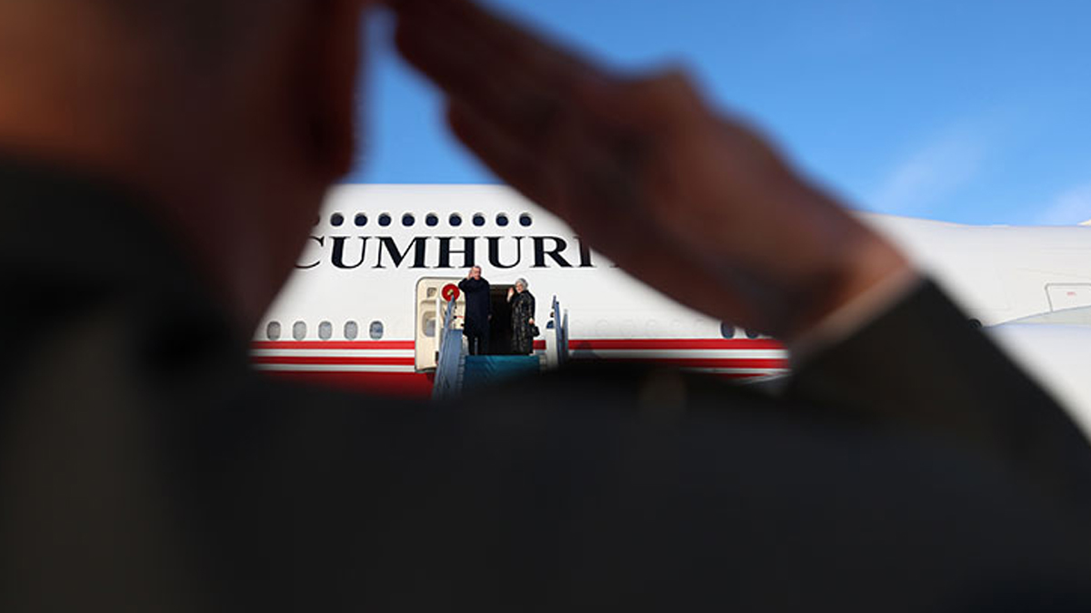 Kuveyt'te temaslarını tamamlayan Cumhurbaşkanı Erdoğan Katar'a gitti