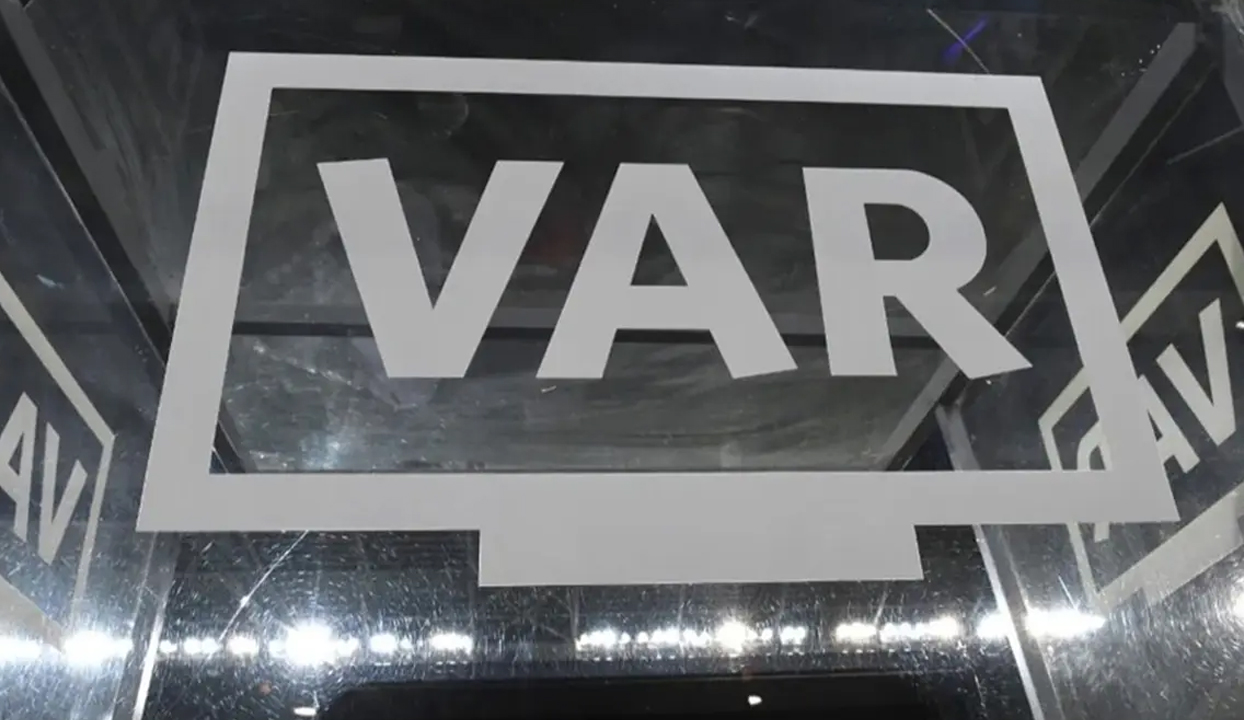 VAR kayıtları açıklandı! İşte tartışmalı pozisyonlar