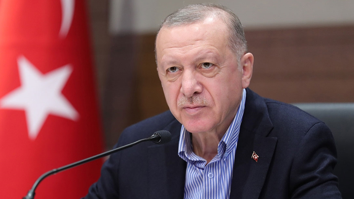 Predsednik Erdoğan se je vrnil v Turčijo po obisku v državah Zaliva