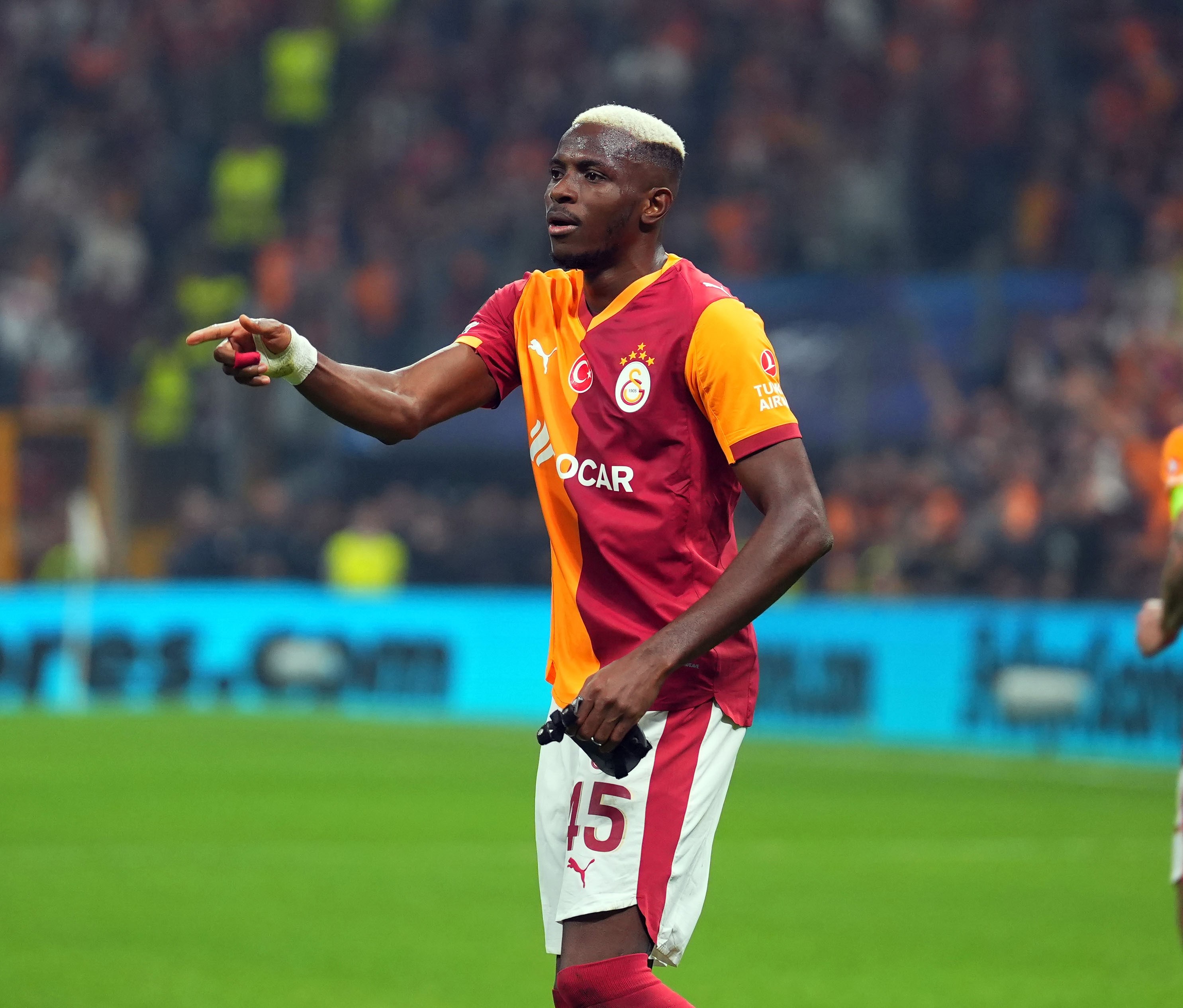 Şampiyonlar Ligi'nde haftanın 11'i açıklandı! Galatasaraylı taraftarlardan Osimhen tepkisi