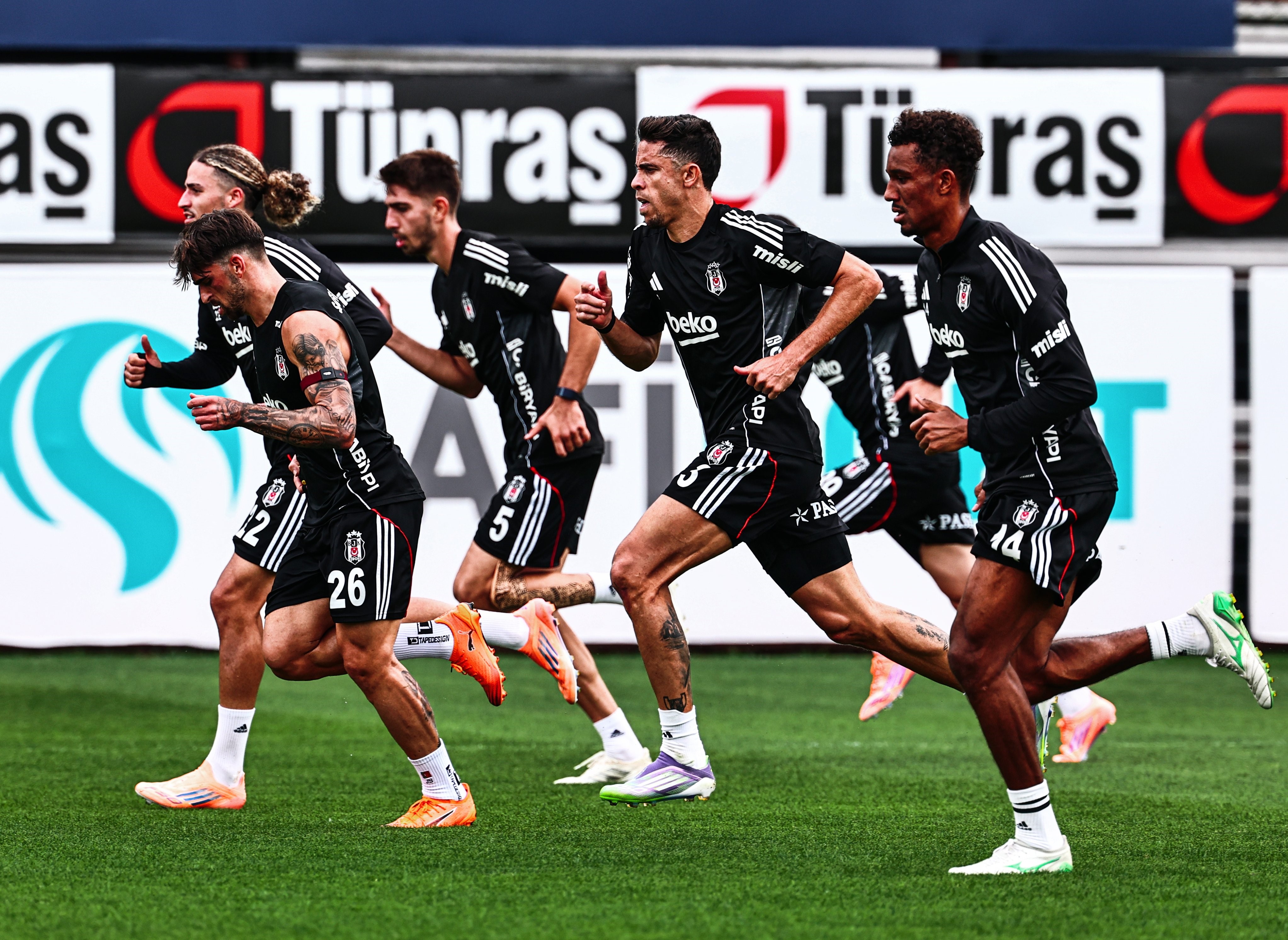 Beşiktaş, derbi mesaisine başladı