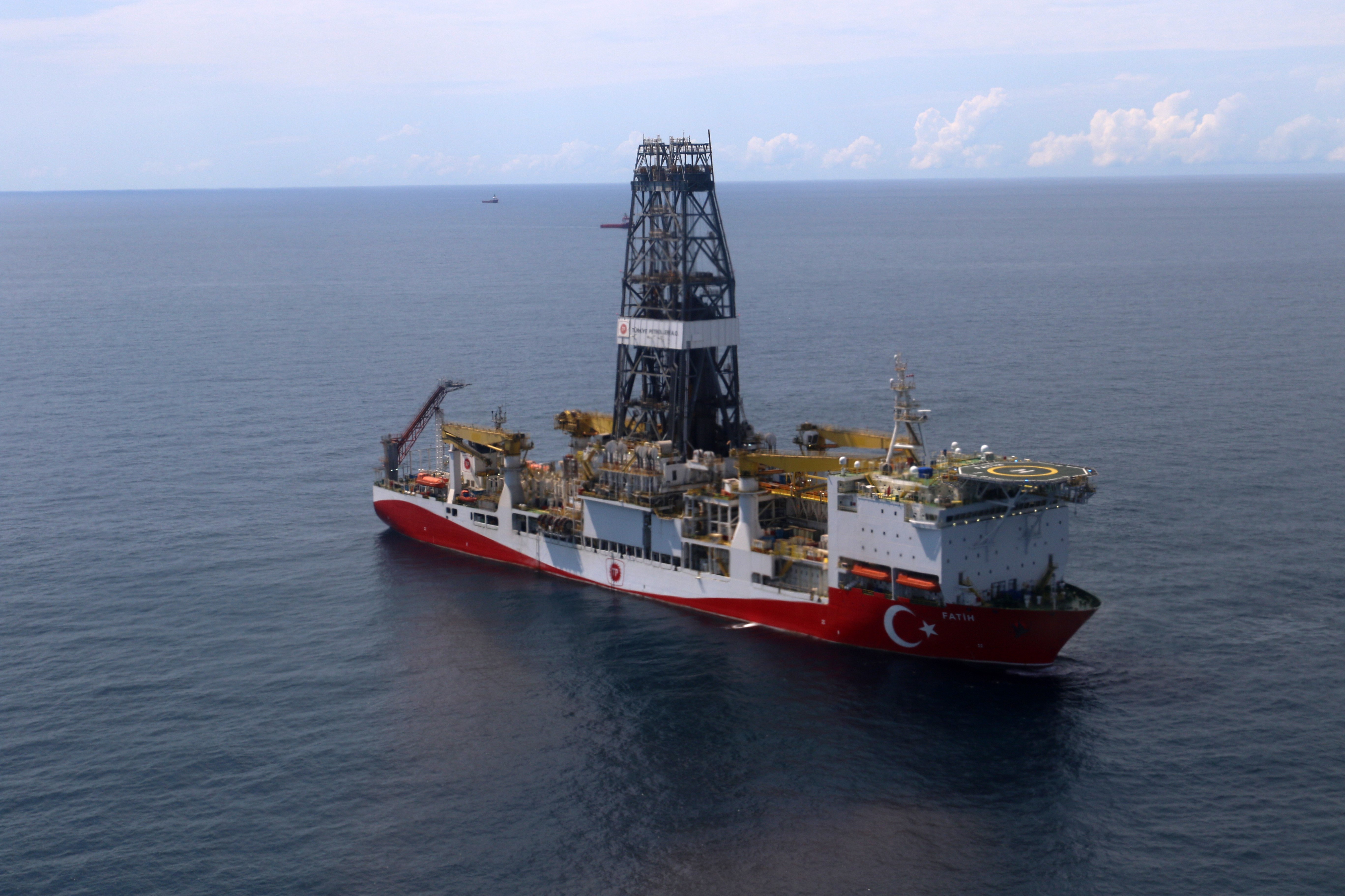 KKTC'nin de dahil edildiği 300 kuyuda sondaj! Türkiye enerjide vites yükseltti