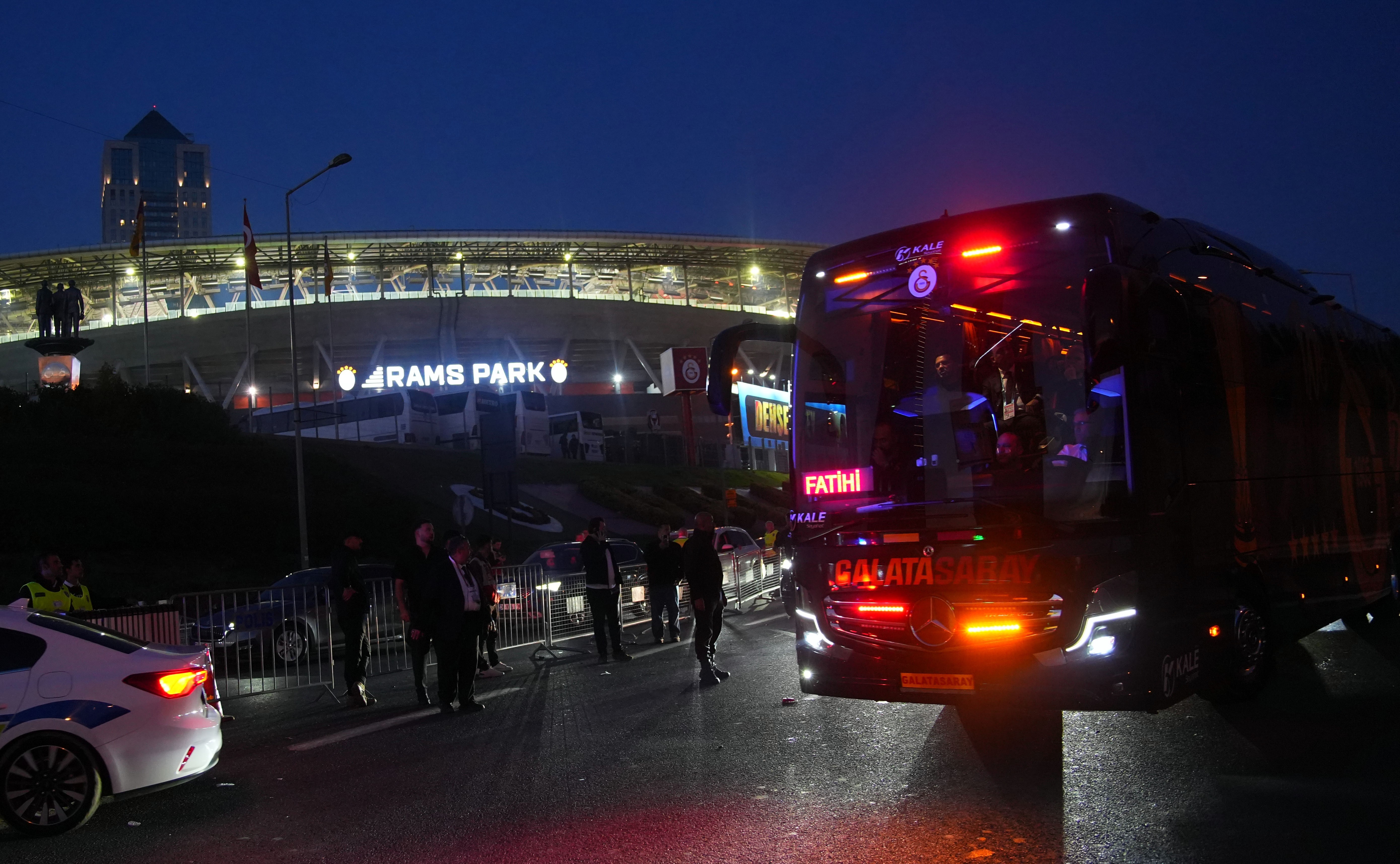 Galatasaray ve Trabzonspor, RAMS Park'ta
