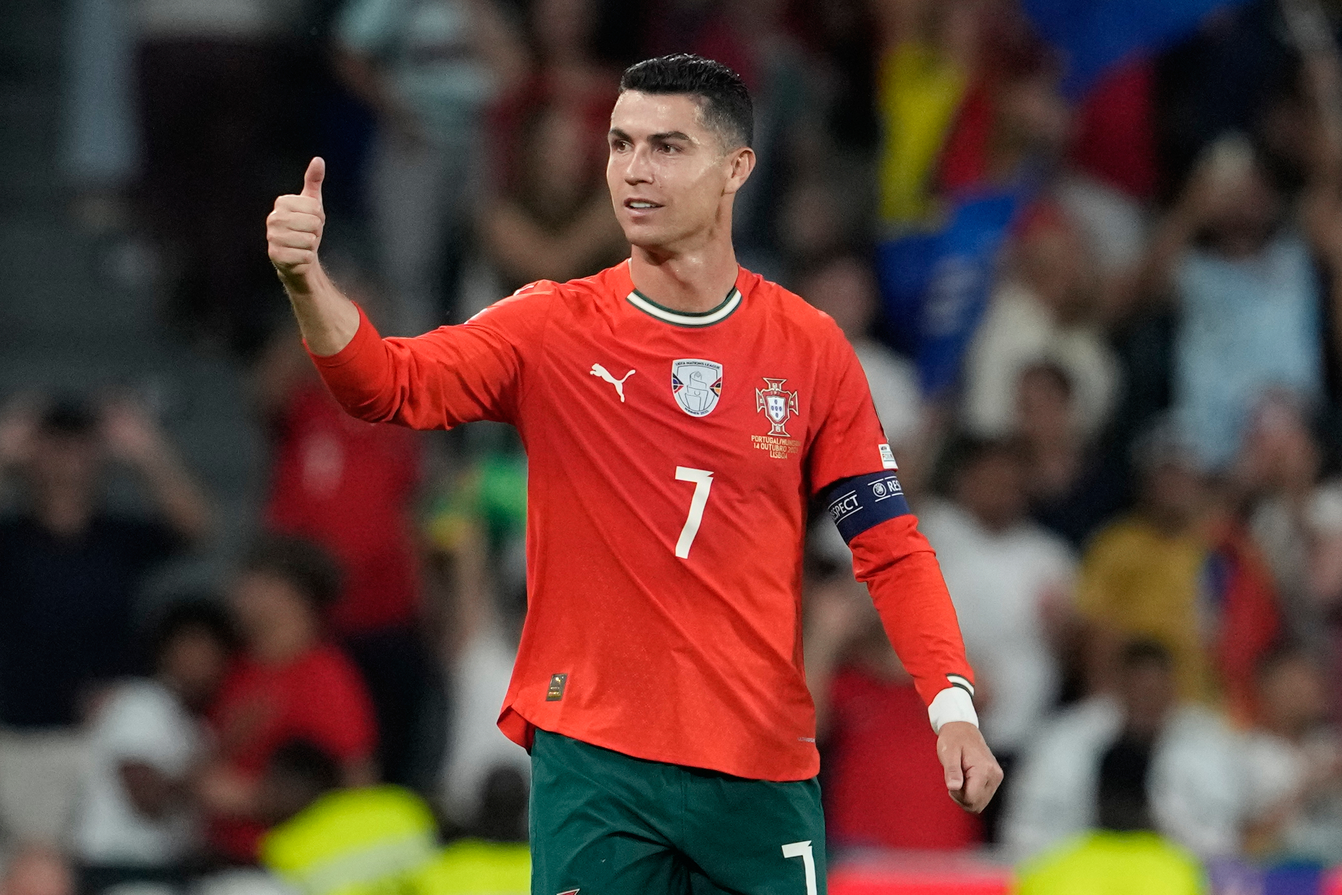 Cristiano Ronaldo: Bacaklarım izin verdiği sürece devam edeceğim