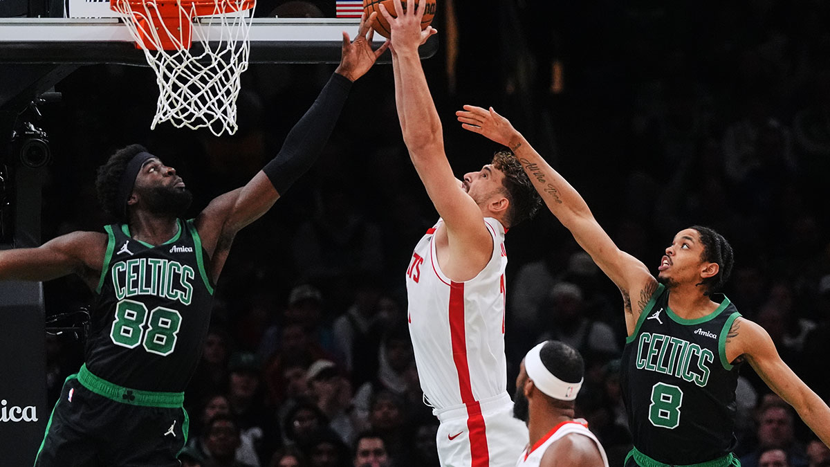 Triple-double'ın kıyısından döndü! Alperen Şengün geceye damga vurdu